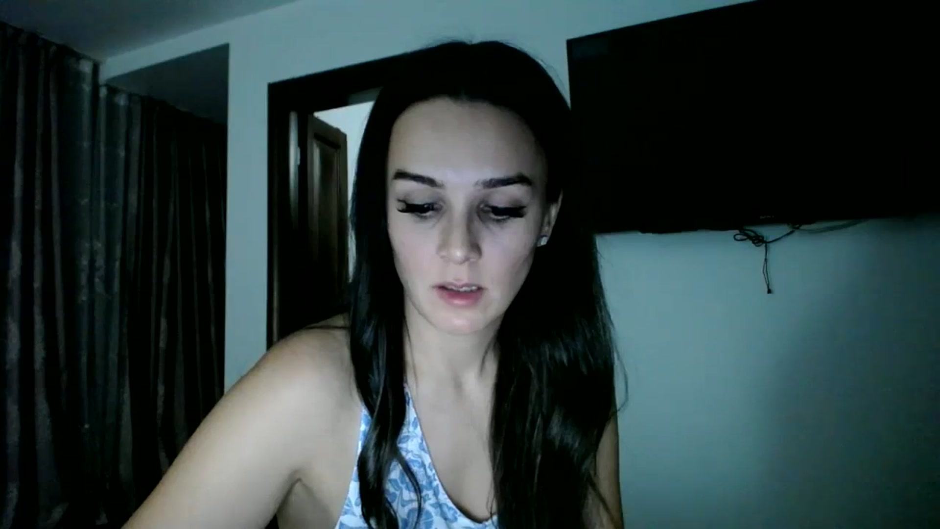 Gallery image thumbnail from L_A_U's myfreecams stream on, 09/03/2023, 24:59 image 3 of 20