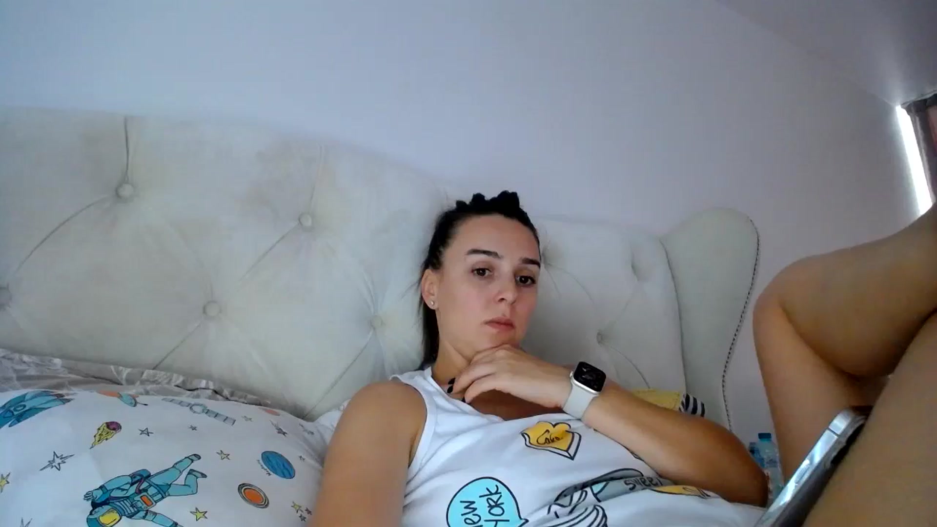 Gallery image thumbnail from L_A_U's myfreecams stream on, 09/14/2023, 10:29 image 7 of 20