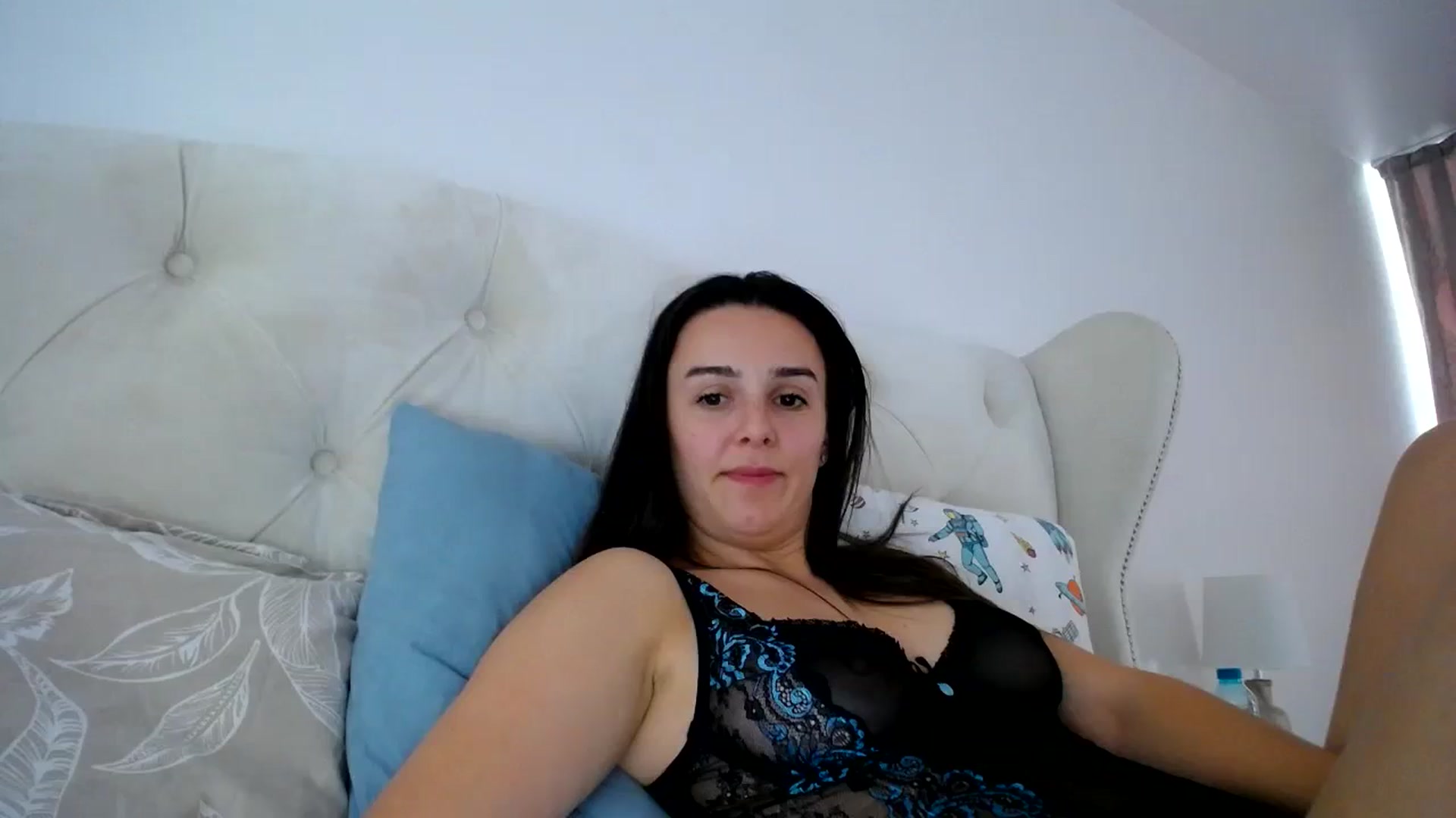 Gallery image thumbnail from L_A_U's myfreecams stream on, 09/15/2023, 11:00 image 17 of 20