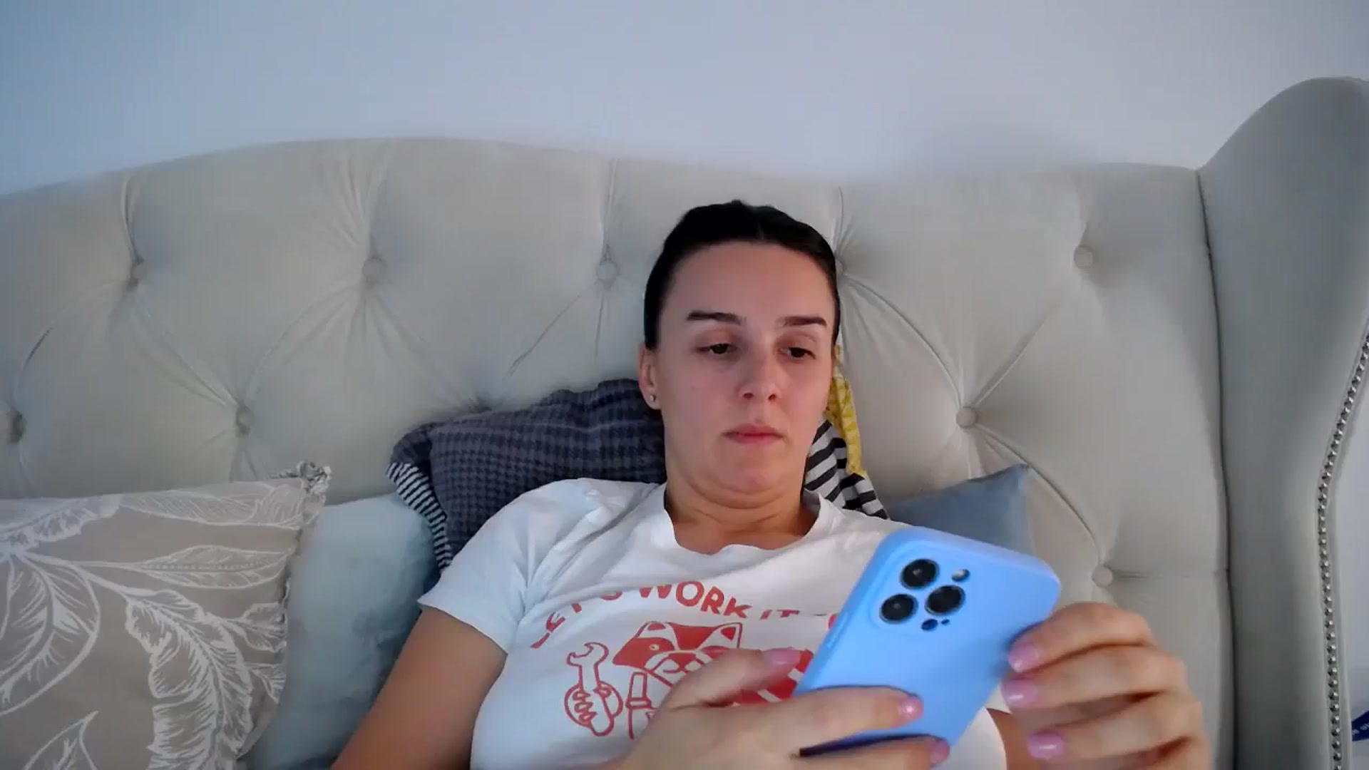 Gallery image thumbnail from L_A_U's myfreecams stream on, 10/10/2023, 08:52 image 1 of 20