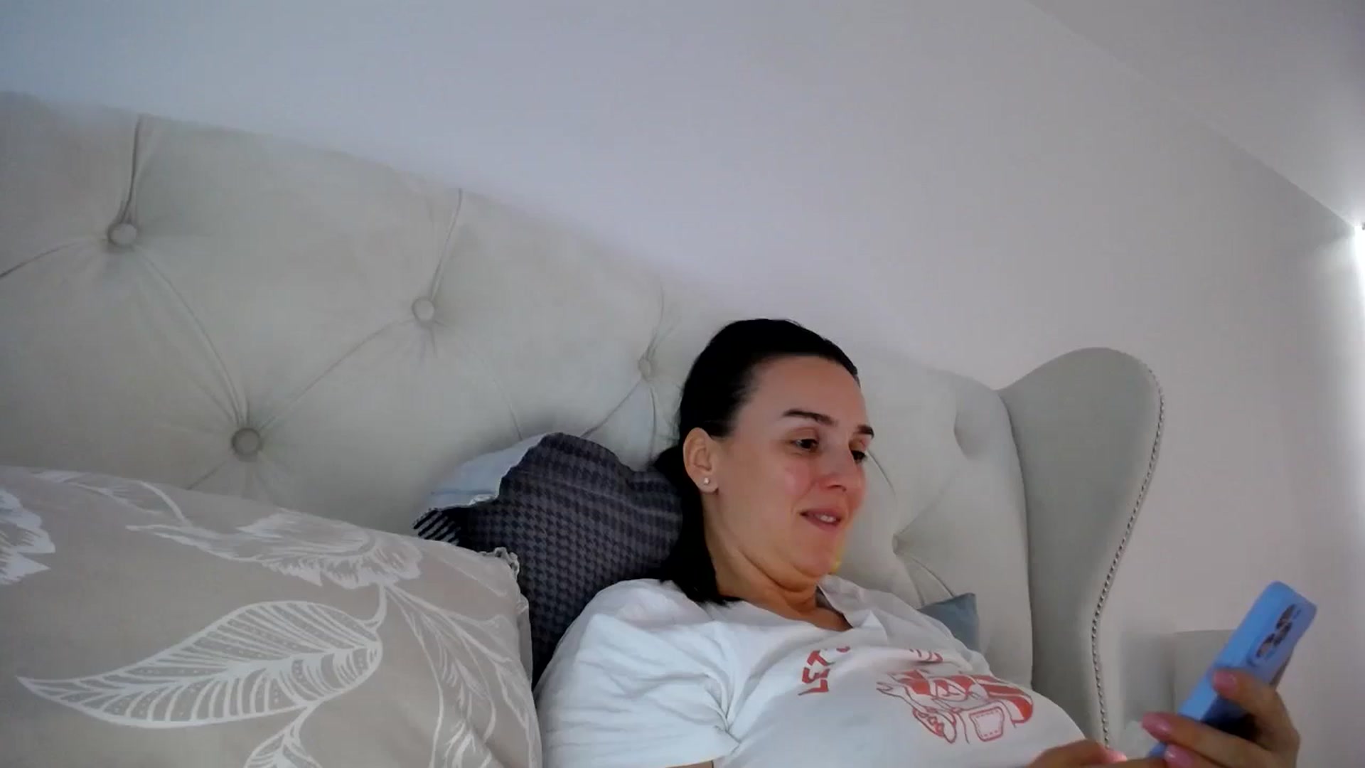 Gallery image thumbnail from L_A_U's myfreecams stream on, 10/10/2023, 08:52 image 14 of 20