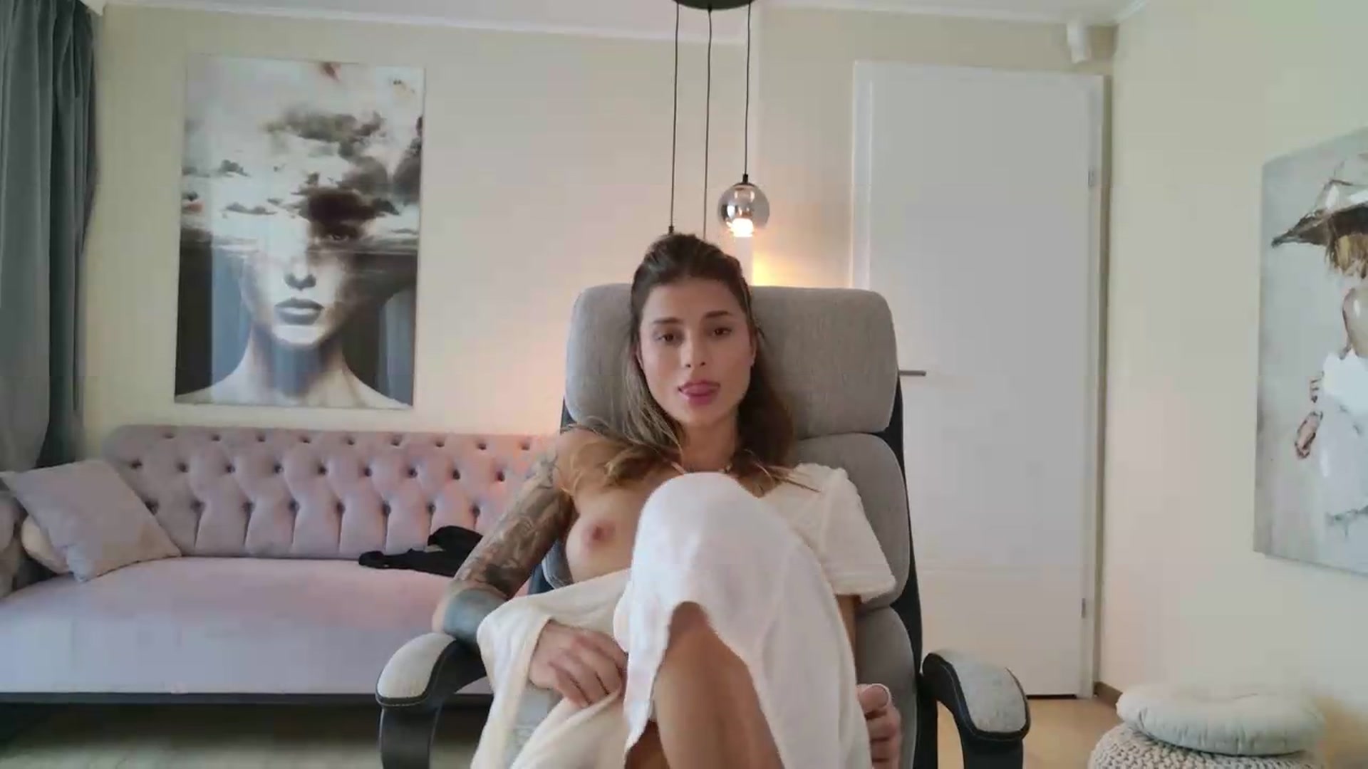 Gallery image thumbnail from L_Godess_'s myfreecams stream on, 09/03/2026, 12:11 image 5 of 20
