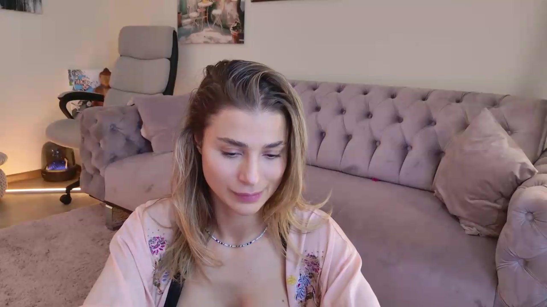Gallery image thumbnail from L_Godess_'s myfreecams stream on, 09/09/2026, 12:28 image 12 of 20