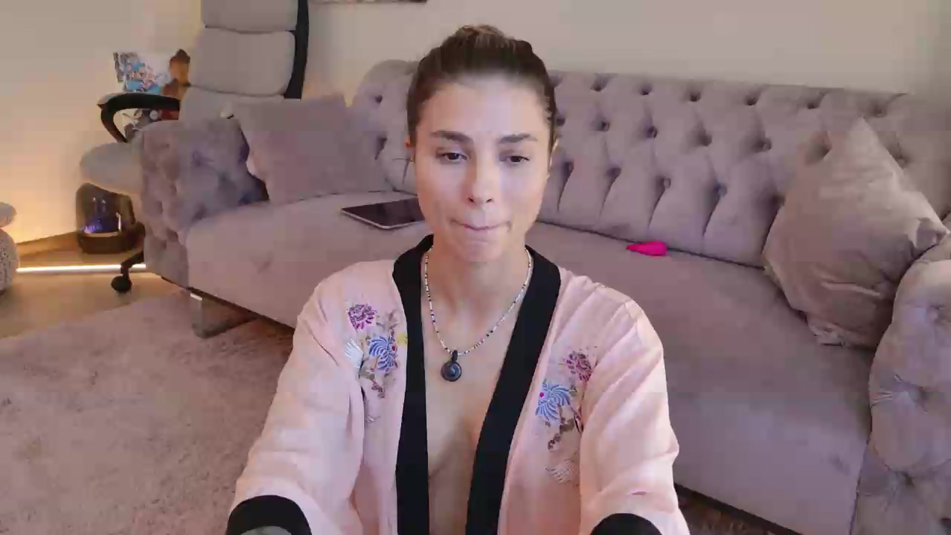 Gallery image thumbnail from L_Godess_'s myfreecams stream on, 09/09/2026, 12:28 image 1 of 20