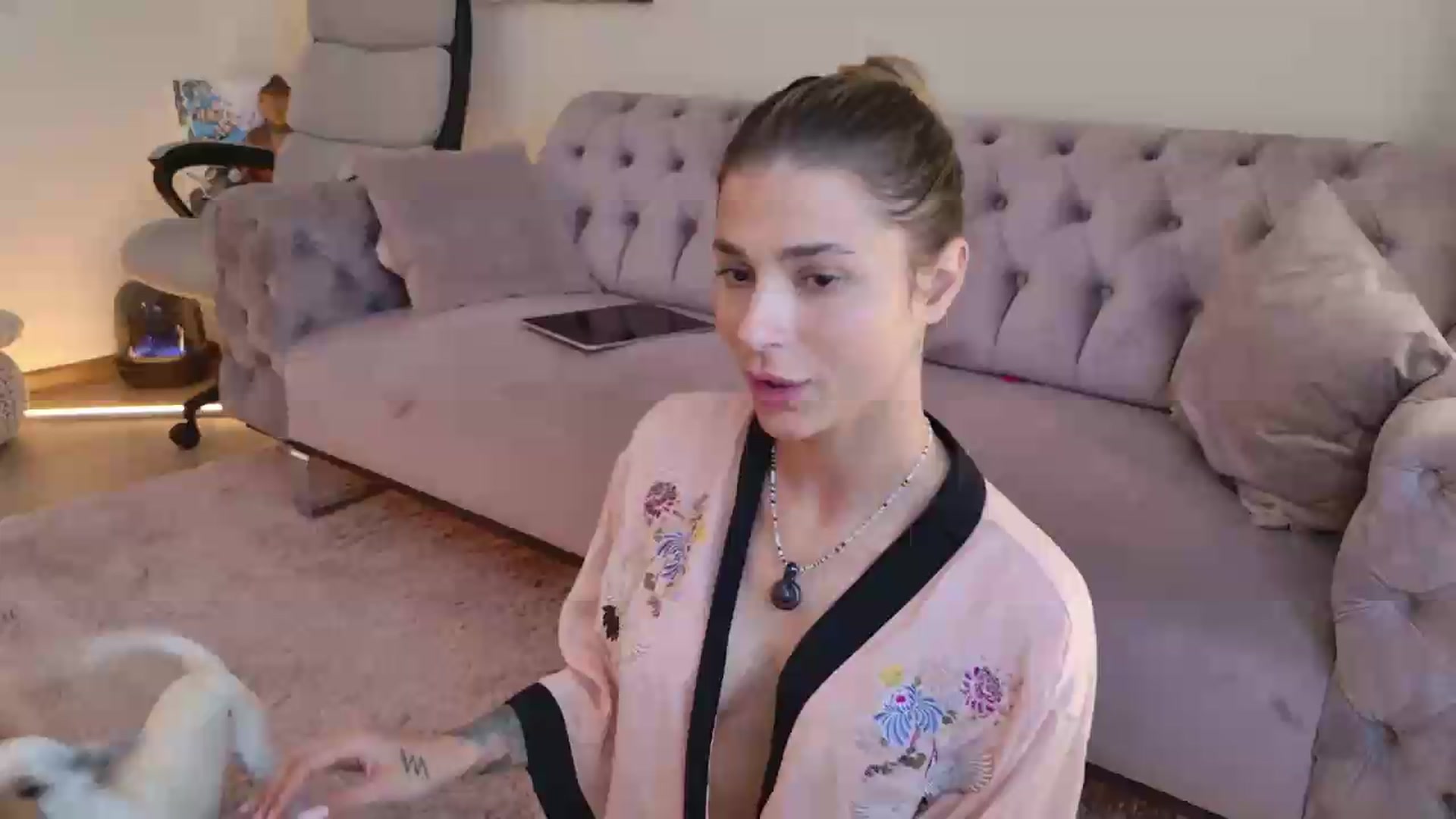 Gallery image thumbnail from L_Godess_'s myfreecams stream on, 09/09/2026, 12:28 image 3 of 20