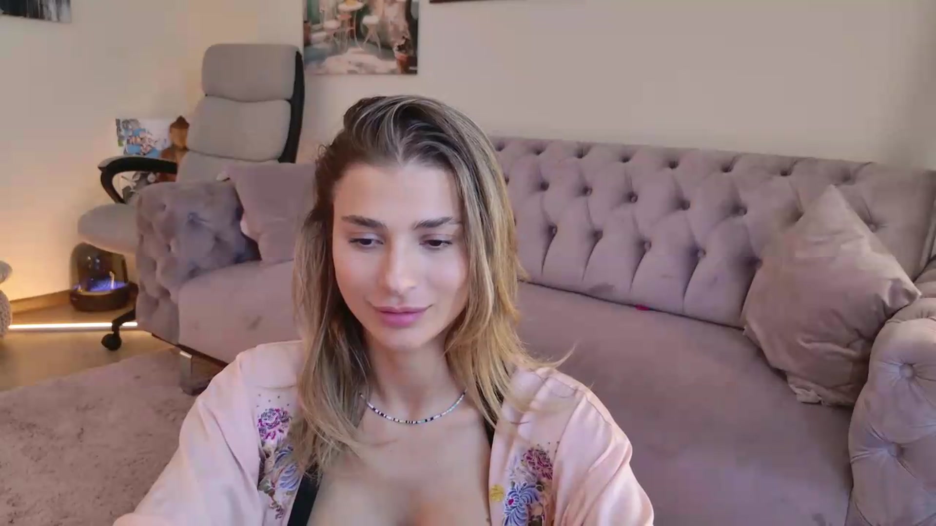Gallery image thumbnail from L_Godess_'s myfreecams stream on, 09/09/2026, 12:28 image 13 of 20