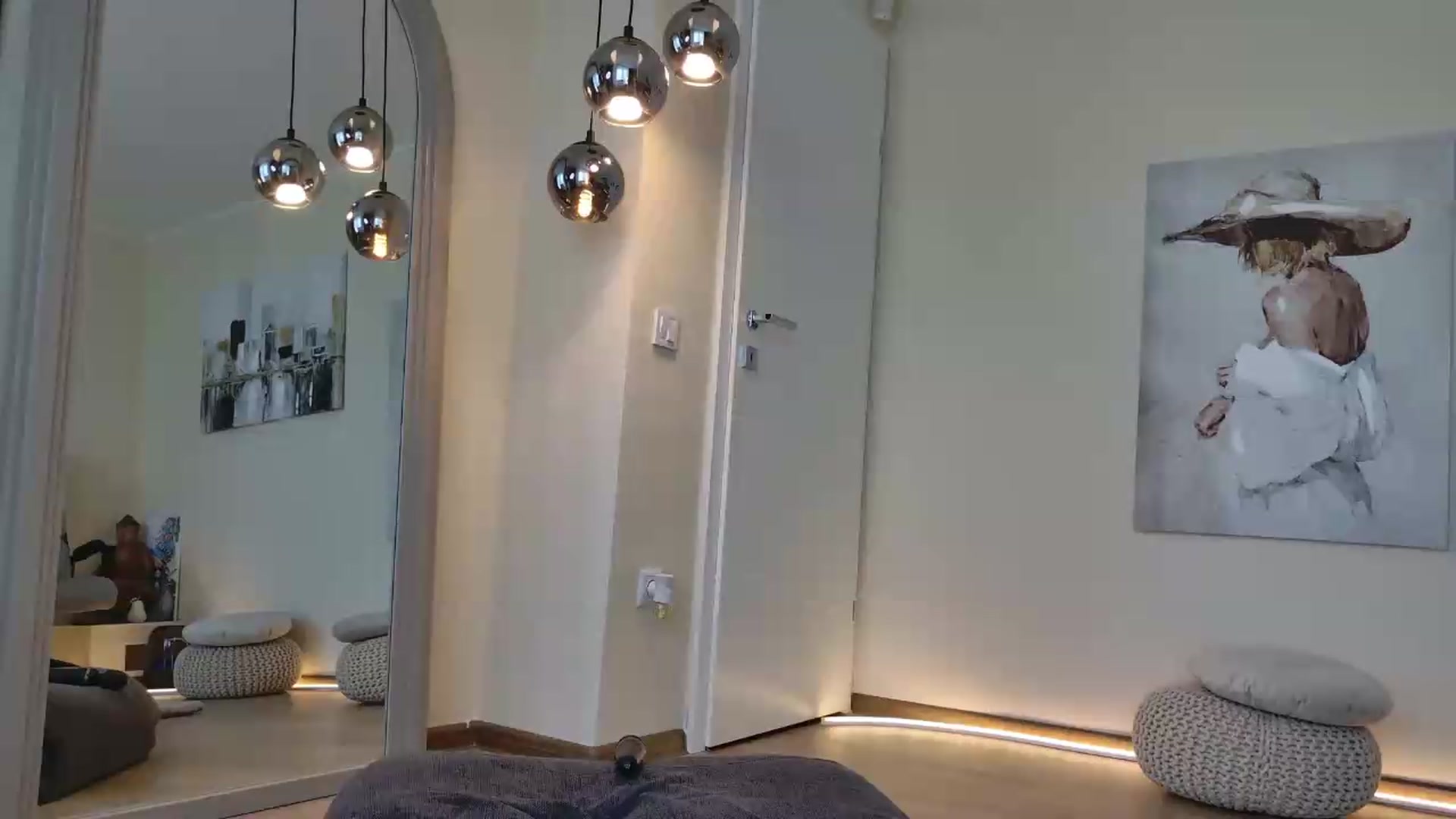 Gallery image thumbnail from L_Godess_'s myfreecams stream on, 09/14/2026, 07:13 image 17 of 20