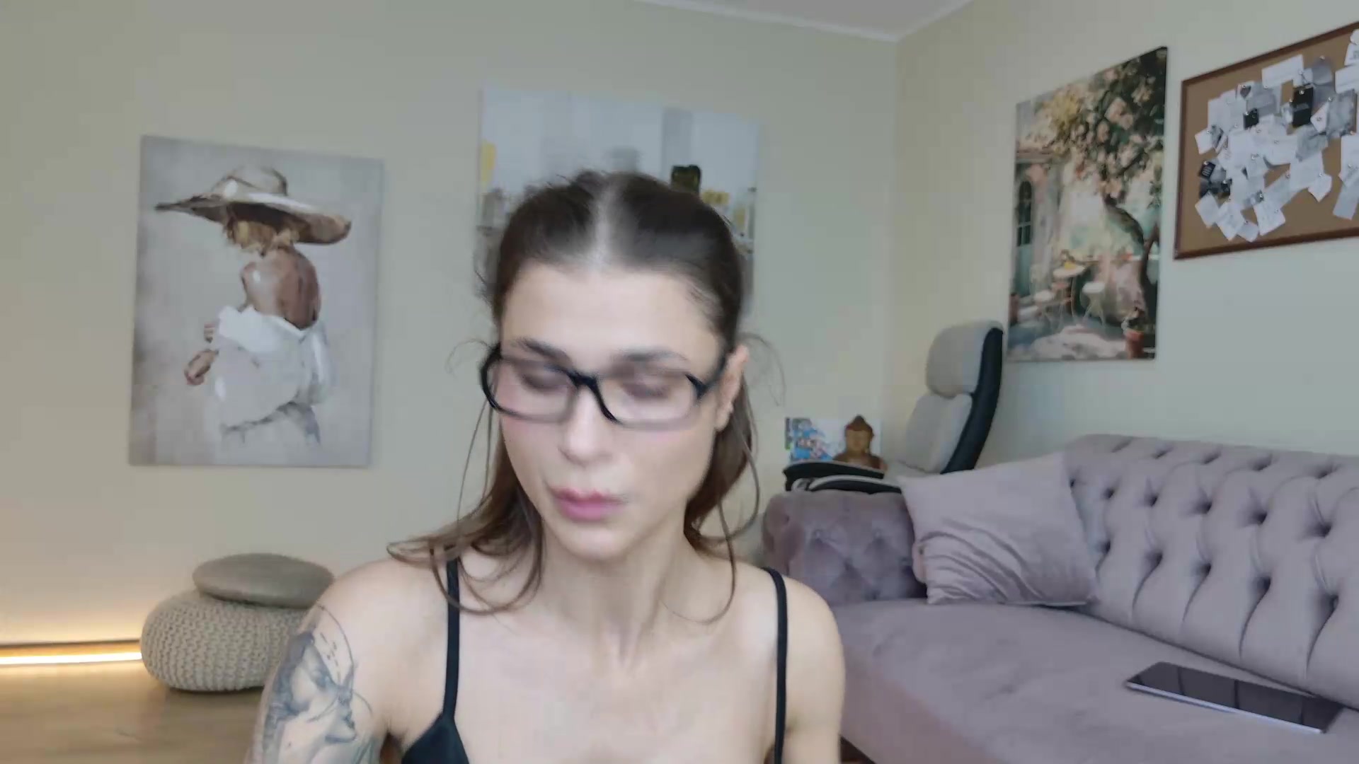 Gallery image thumbnail from L_Godess_'s myfreecams stream on, 09/23/2026, 10:47 image 6 of 20