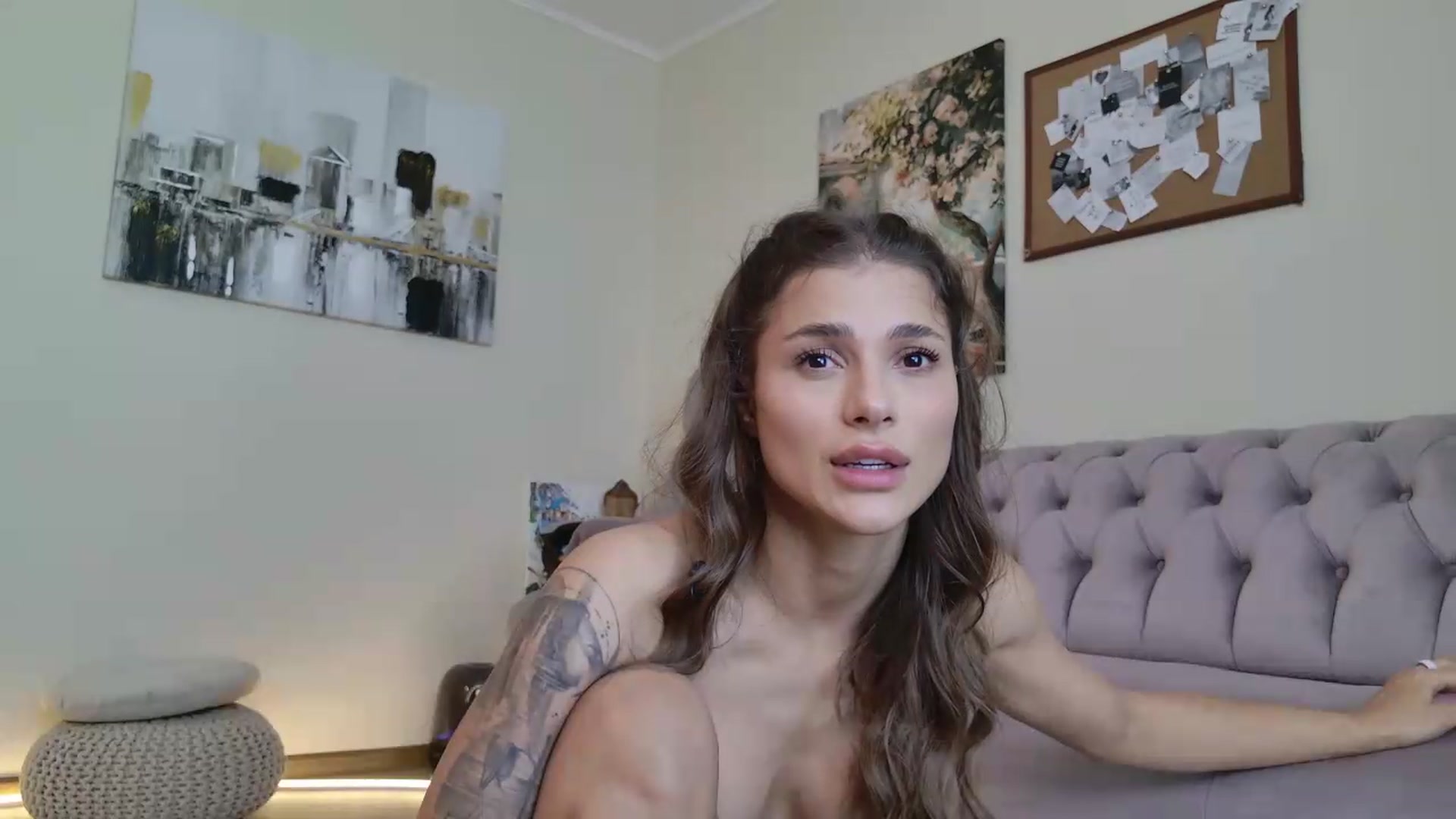 Gallery image thumbnail from L_Godess_'s myfreecams stream on, 09/30/2026, 08:53 image 15 of 20