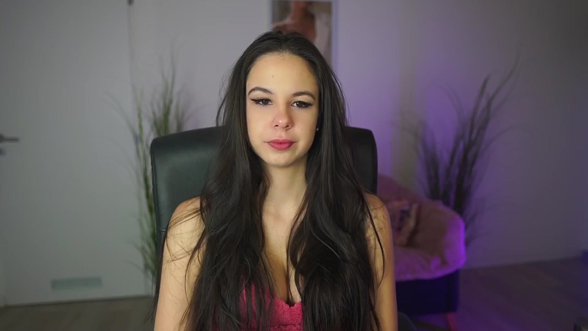Gallery image thumbnail from L_U_A18's myfreecams stream on, 03/04/2026, 15:51 image 20 of 20