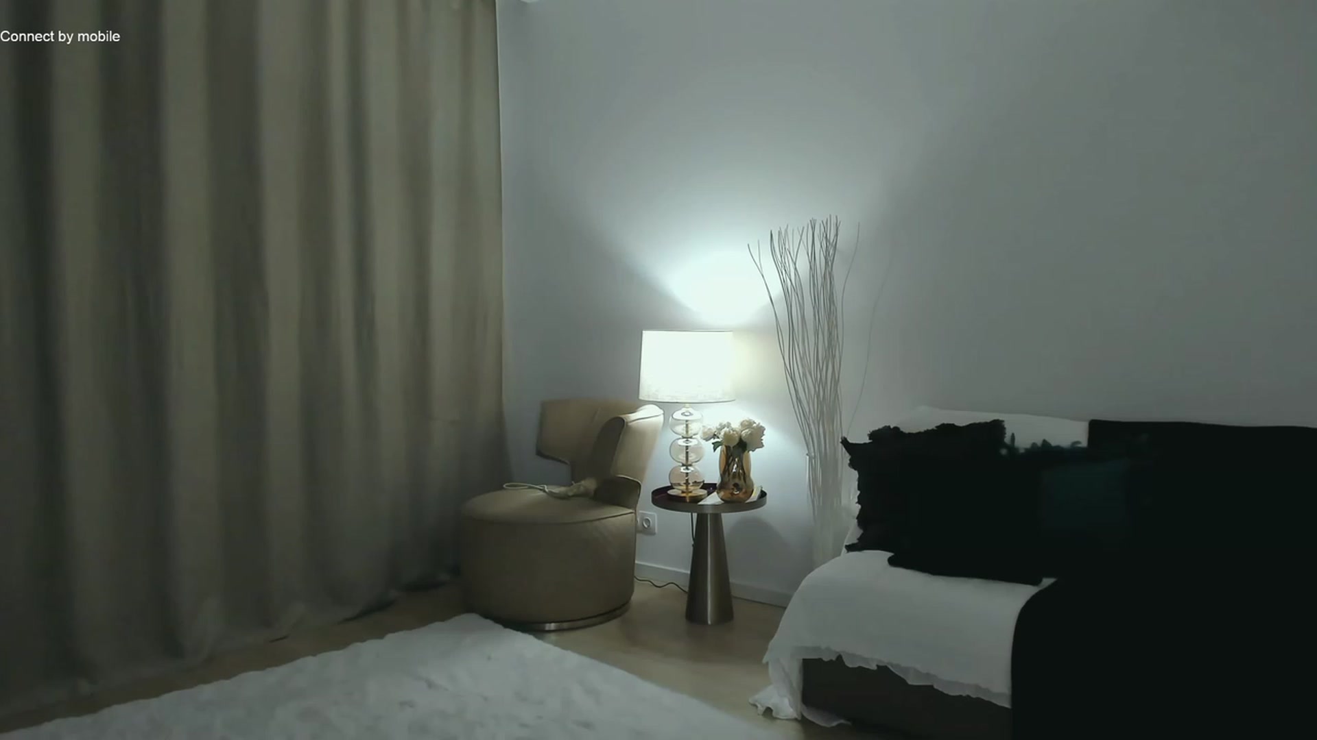 Gallery image thumbnail from L_U_A_'s myfreecams stream on, 11/23/2022, 17:42 image 15 of 20