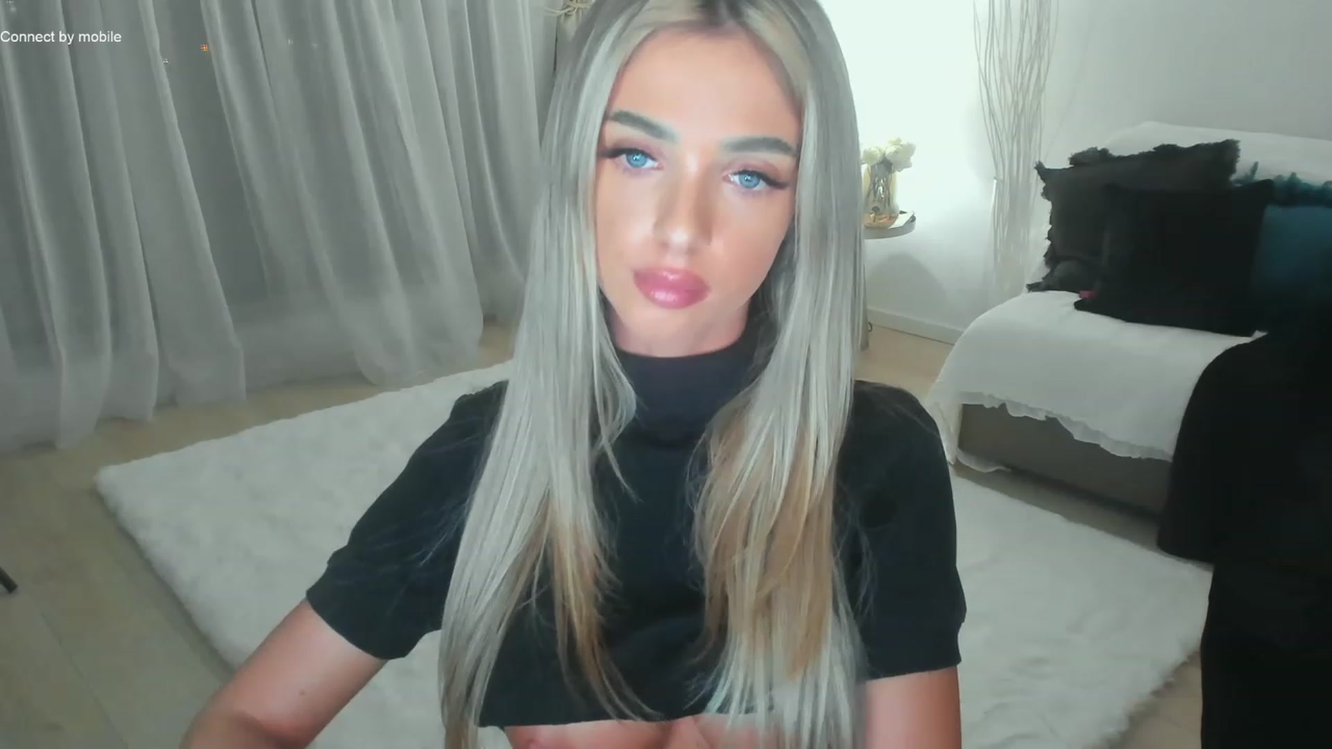 Gallery image thumbnail from L_U_A_'s myfreecams stream on, 11/27/2022, 21:37 image 12 of 20