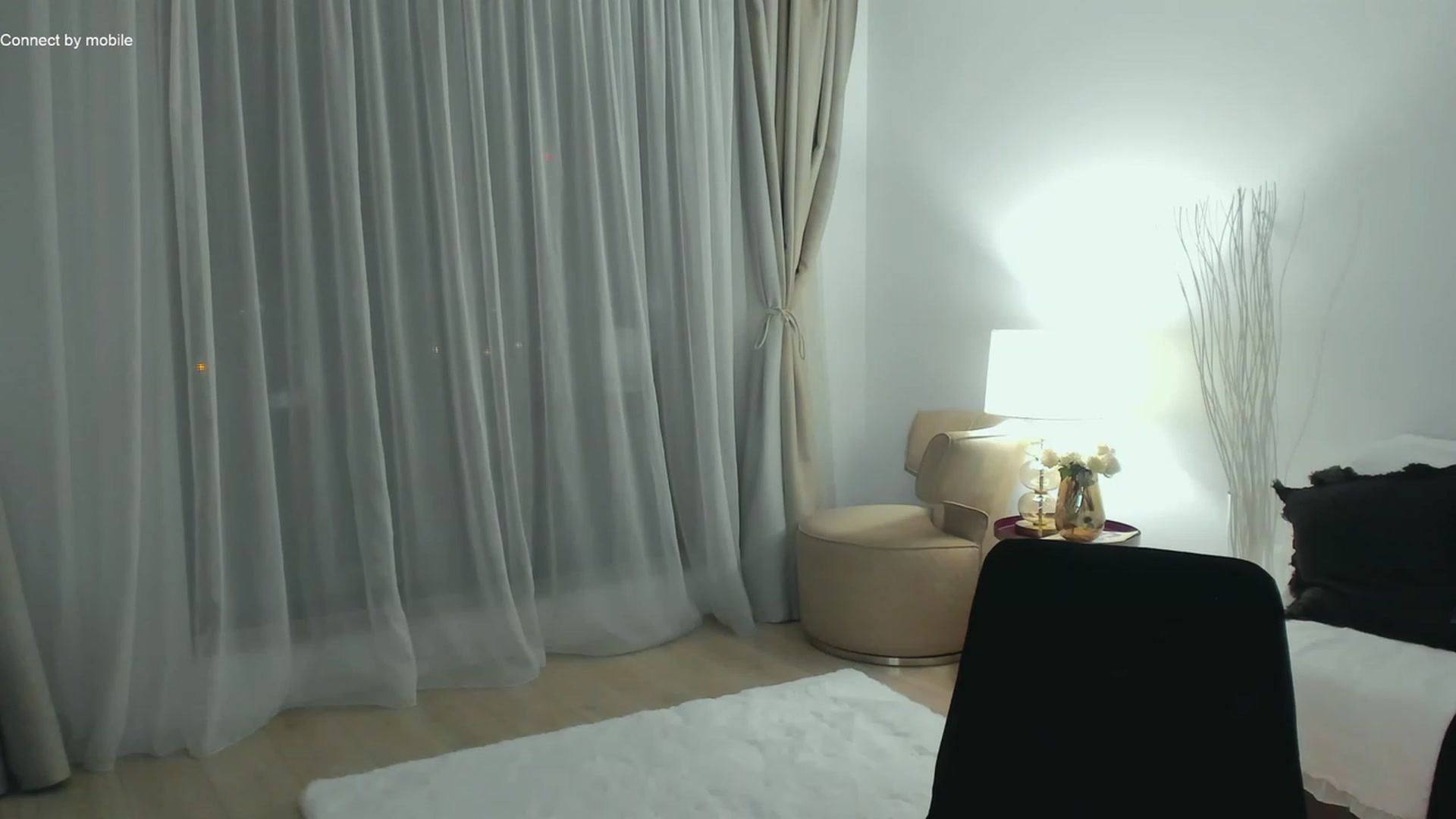 Gallery image thumbnail from L_U_A_'s myfreecams stream on, 12/04/2022, 17:52 image 19 of 20