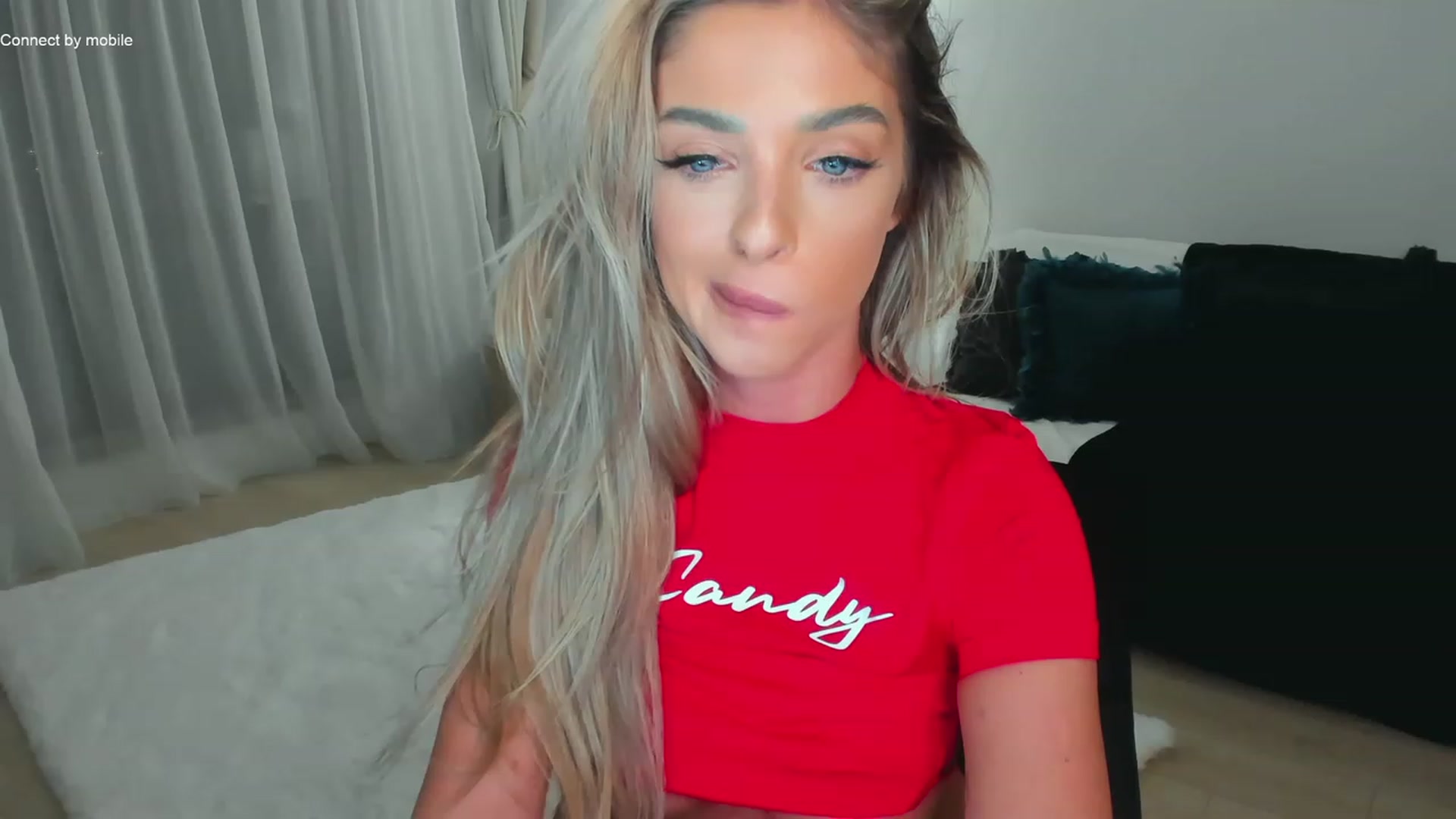 Gallery image thumbnail from L_U_A_'s myfreecams stream on, 12/10/2022, 19:35 image 8 of 20