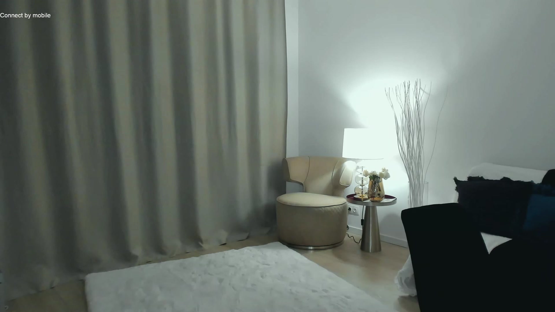 Gallery image thumbnail from L_U_A_'s myfreecams stream on, 01/01/2023, 17:27 image 5 of 20