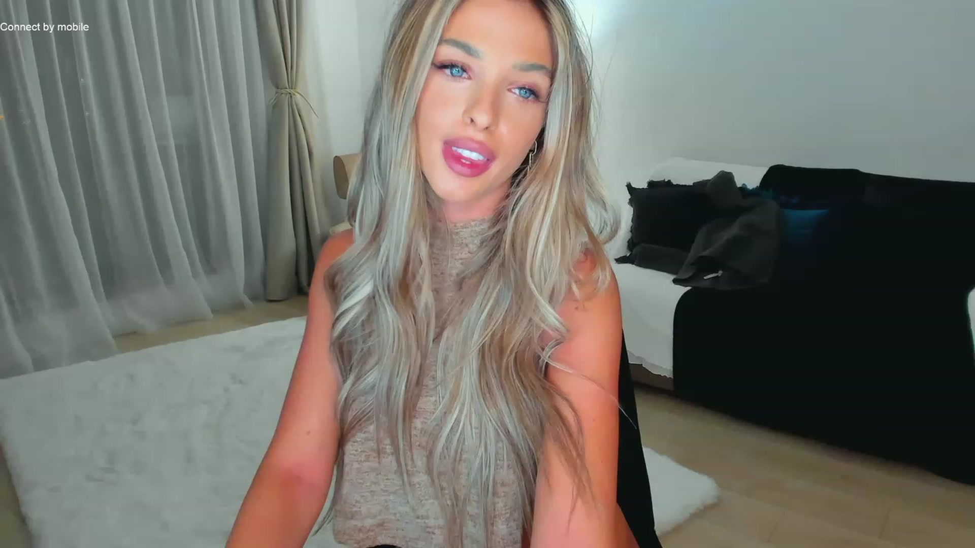 Gallery image thumbnail from L_U_A_'s myfreecams stream on, 01/15/2023, 18:31 image 2 of 20
