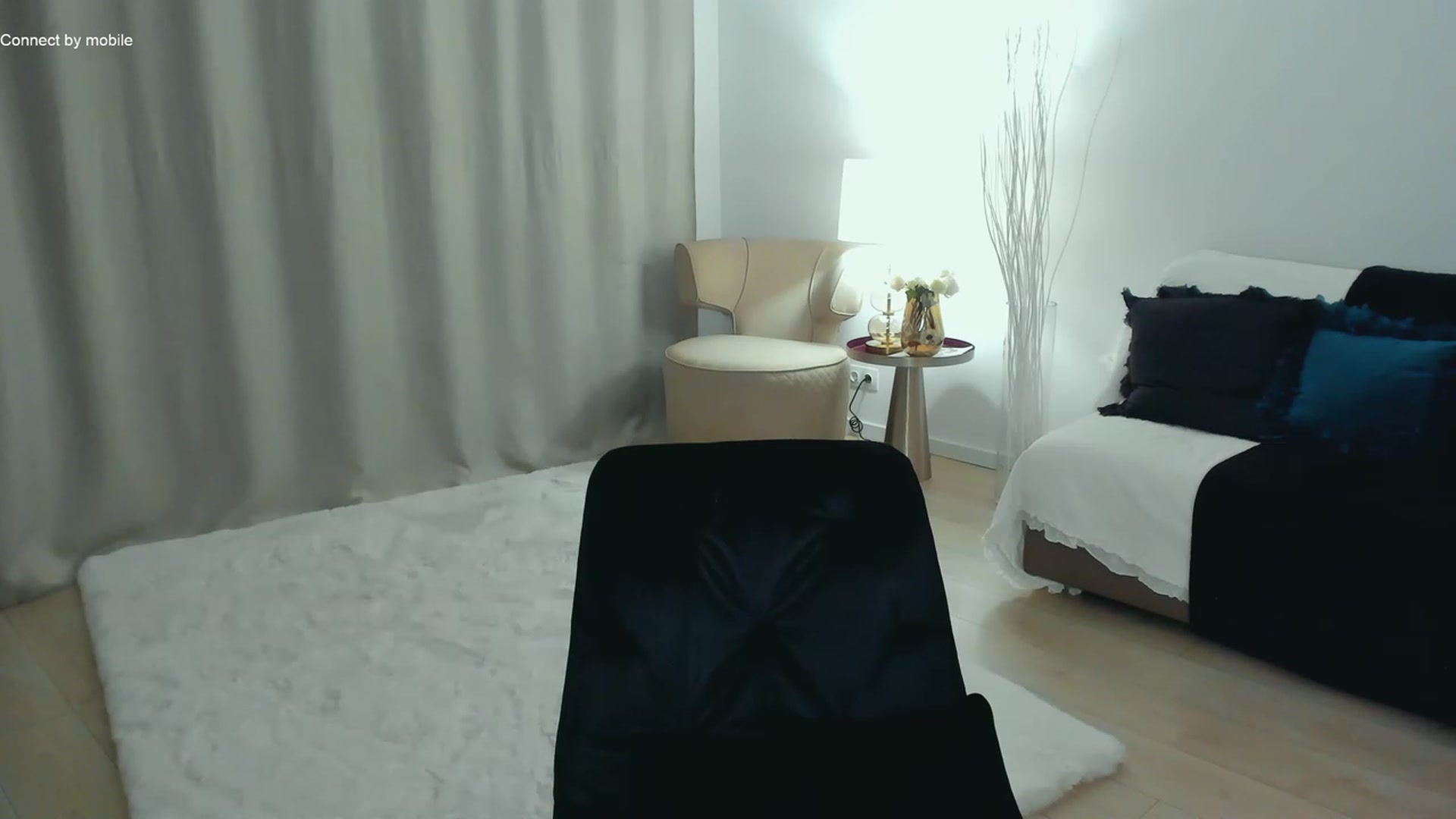 Gallery image thumbnail from L_U_A_'s myfreecams stream on, 01/16/2023, 18:55 image 5 of 20