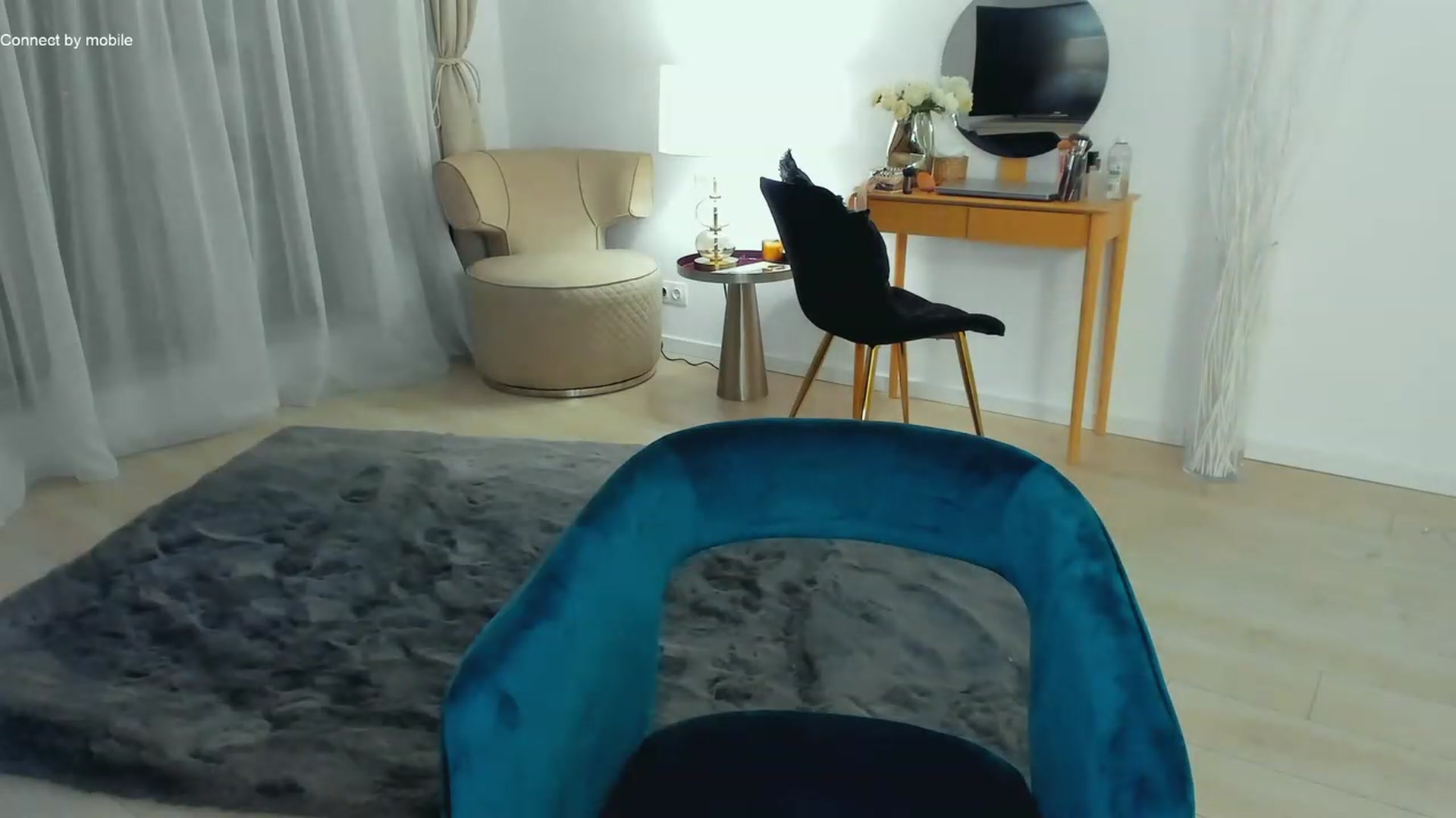 Gallery image thumbnail from L_U_A_'s myfreecams stream on, 02/01/2023, 17:54 image 16 of 20