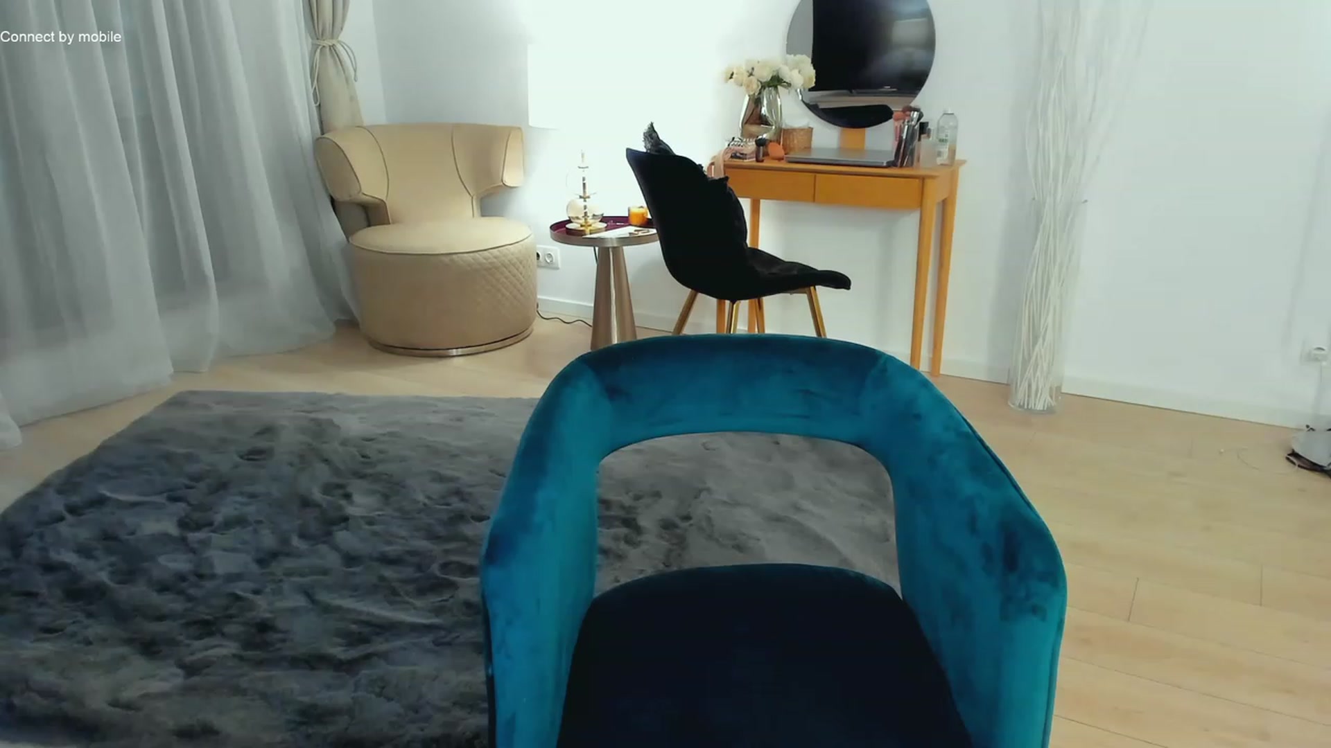 Gallery image thumbnail from L_U_A_'s myfreecams stream on, 02/01/2023, 19:19 image 12 of 20