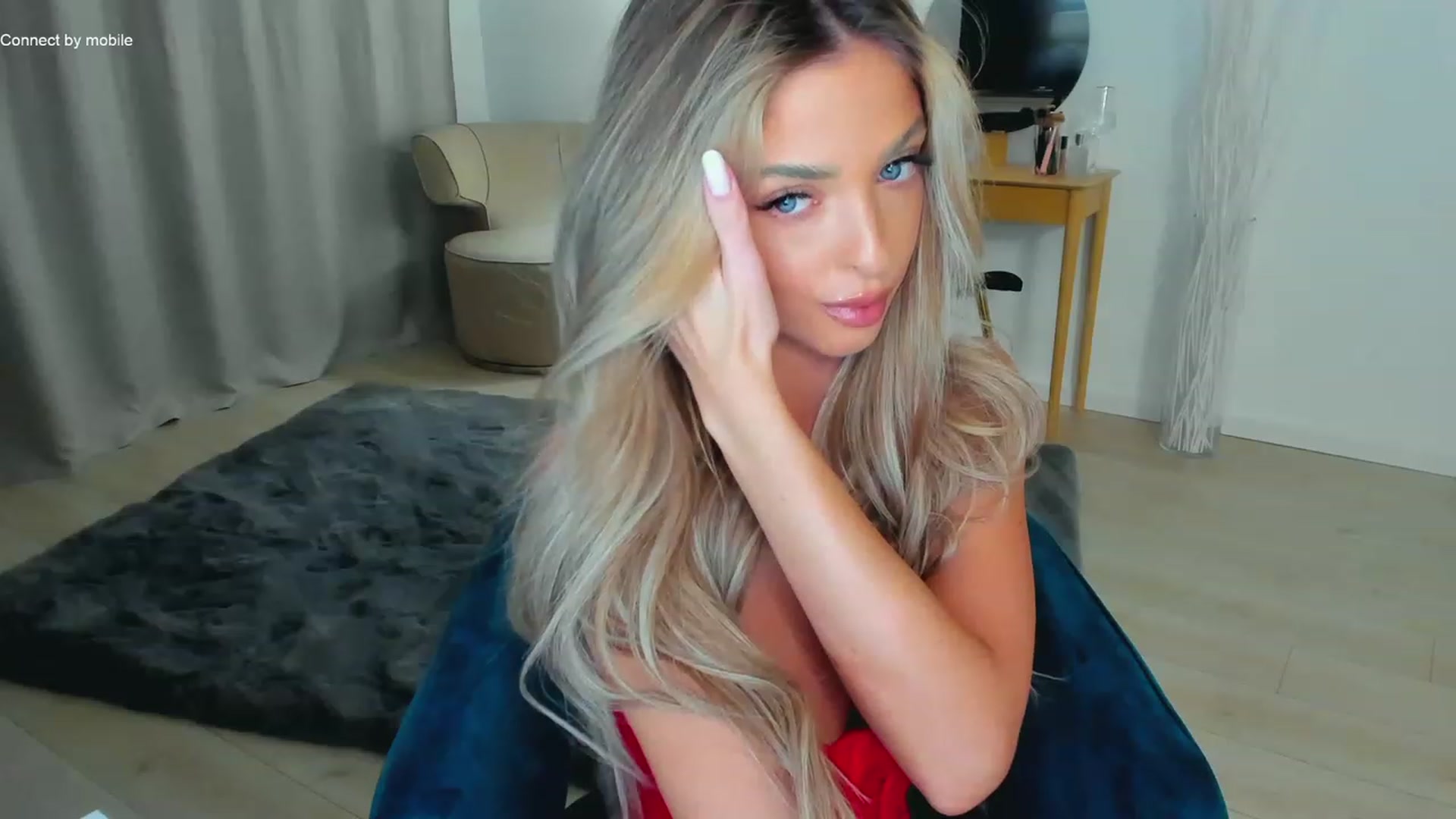Gallery image thumbnail from L_U_A_'s myfreecams stream on, 02/02/2023, 18:07 image 10 of 20