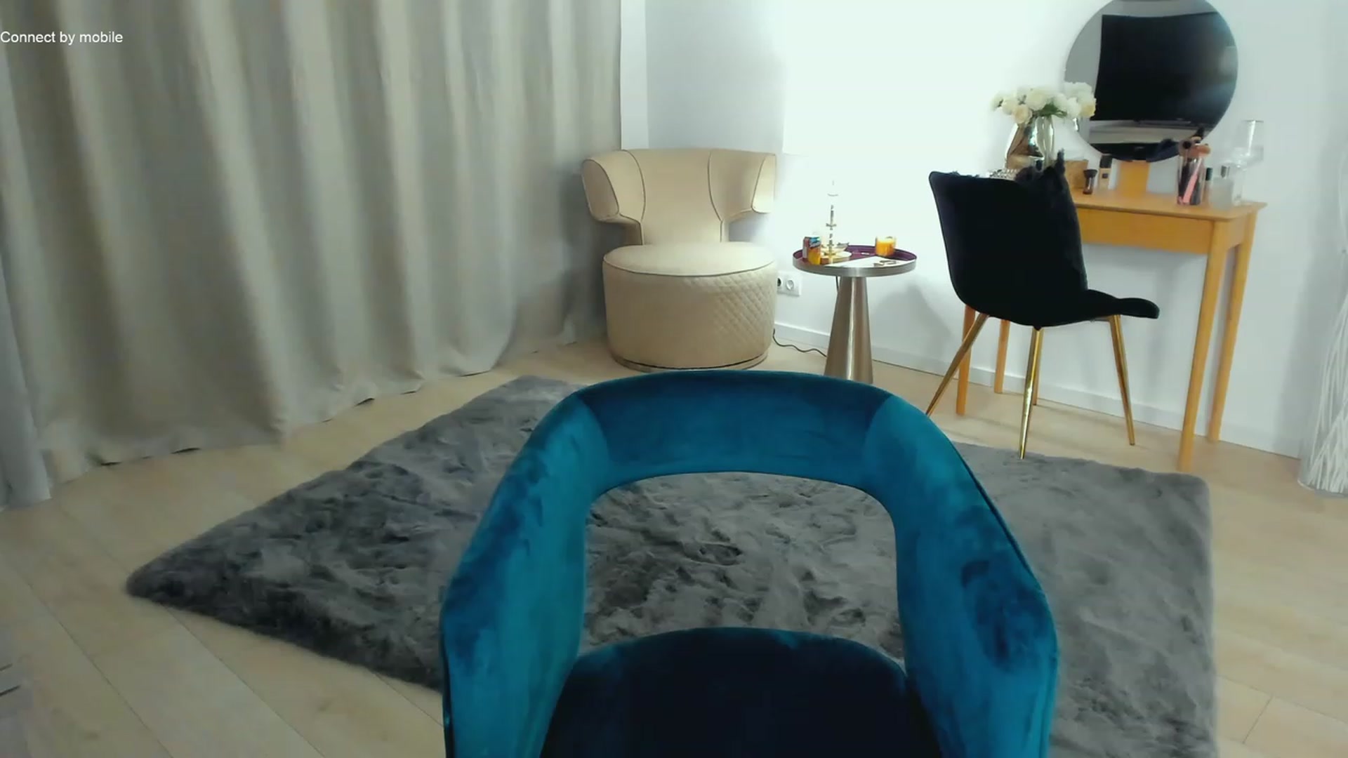 Gallery image thumbnail from L_U_A_'s myfreecams stream on, 02/02/2023, 18:34 image 14 of 20
