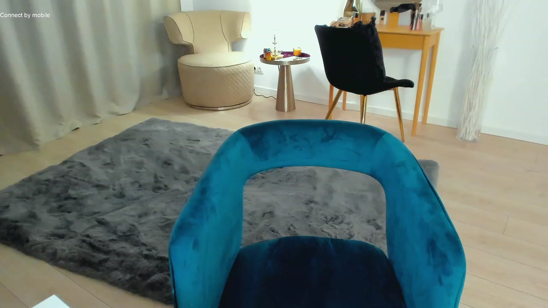 Gallery image thumbnail from L_U_A_'s myfreecams stream on, 02/02/2023, 22:19 image 15 of 20
