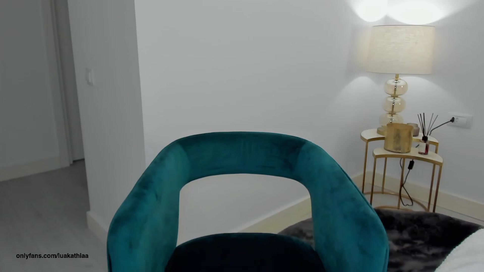 Gallery image thumbnail from L_U_A_'s myfreecams stream on, 07/11/2023, 20:33 image 9 of 20