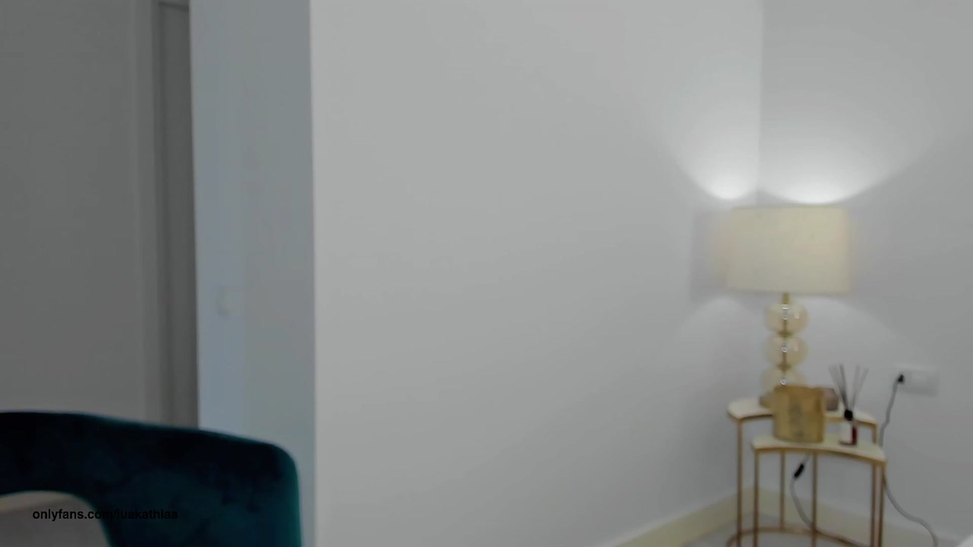 Gallery image thumbnail from L_U_A_'s myfreecams stream on, 07/12/2023, 21:38 image 12 of 20