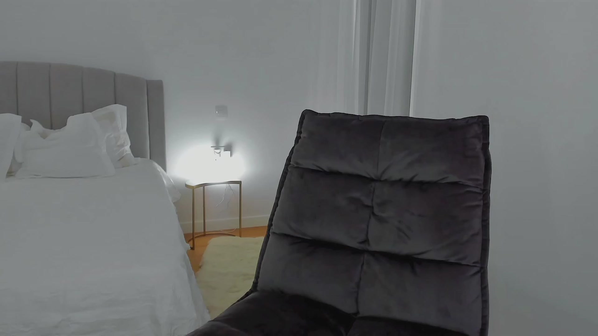 Gallery image thumbnail from L_U_A_'s myfreecams stream on, 10/02/2023, 15:04 image 15 of 20