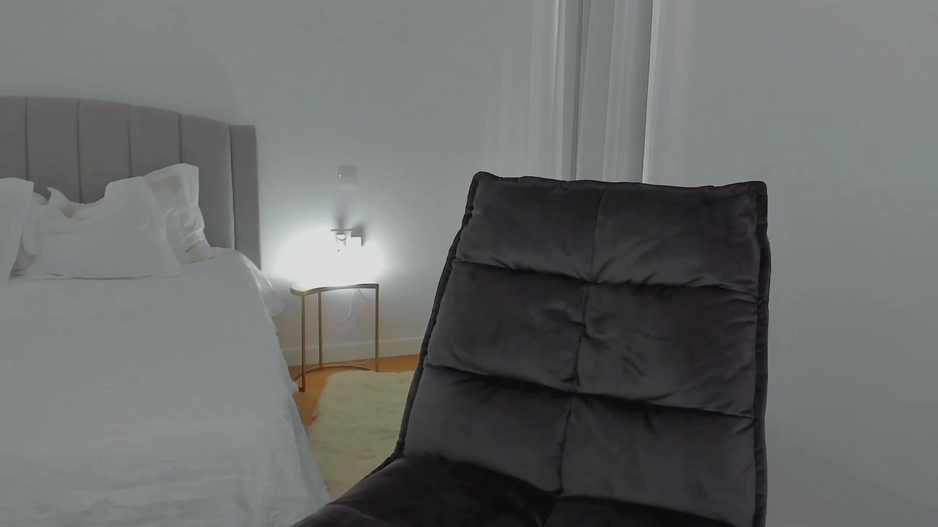 Gallery image thumbnail from L_U_A_'s myfreecams stream on, 10/02/2023, 15:04 image 14 of 20