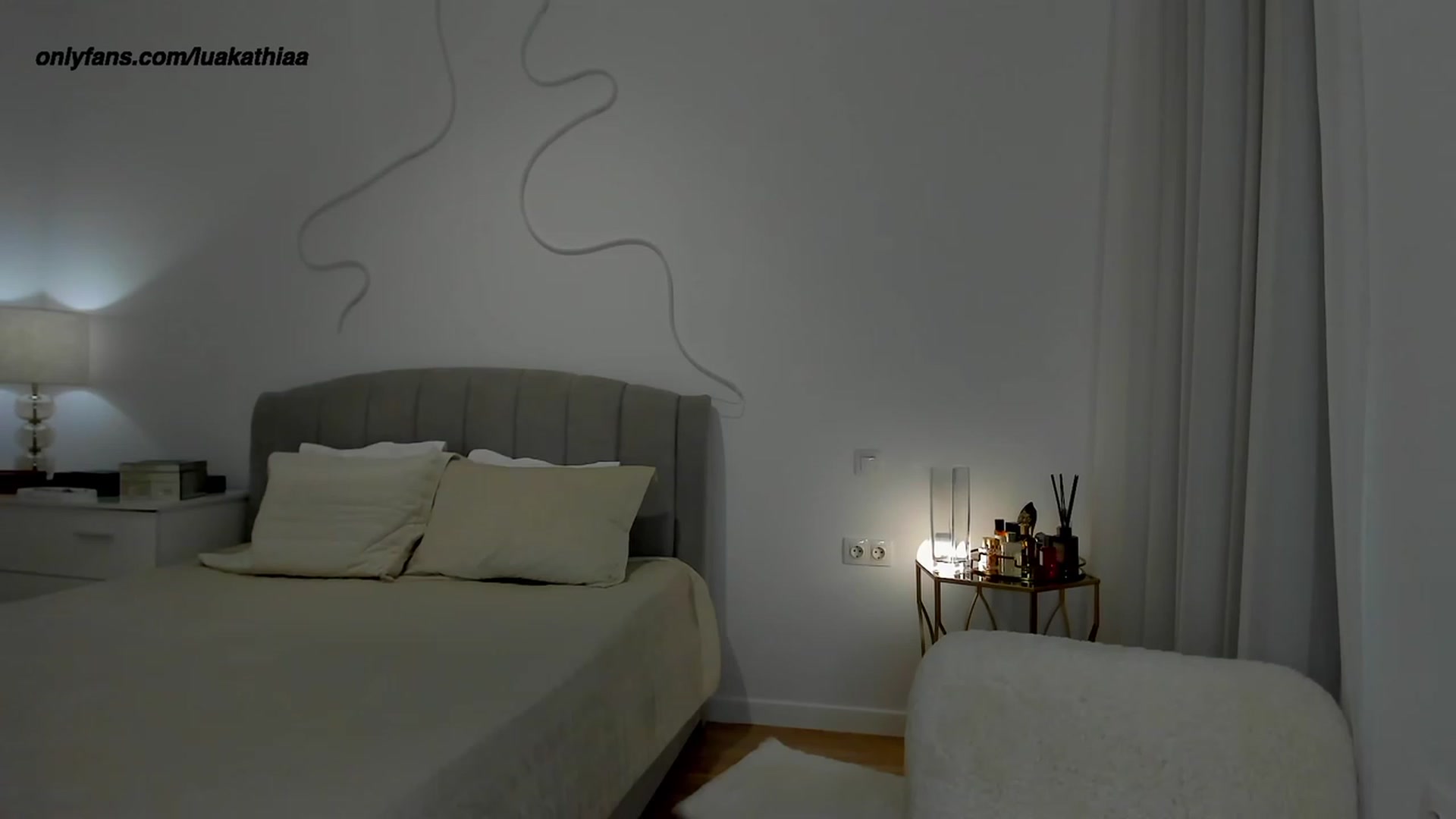 Gallery image thumbnail from L_U_A_'s myfreecams stream on, 02/18/2024, 16:53 image 6 of 20
