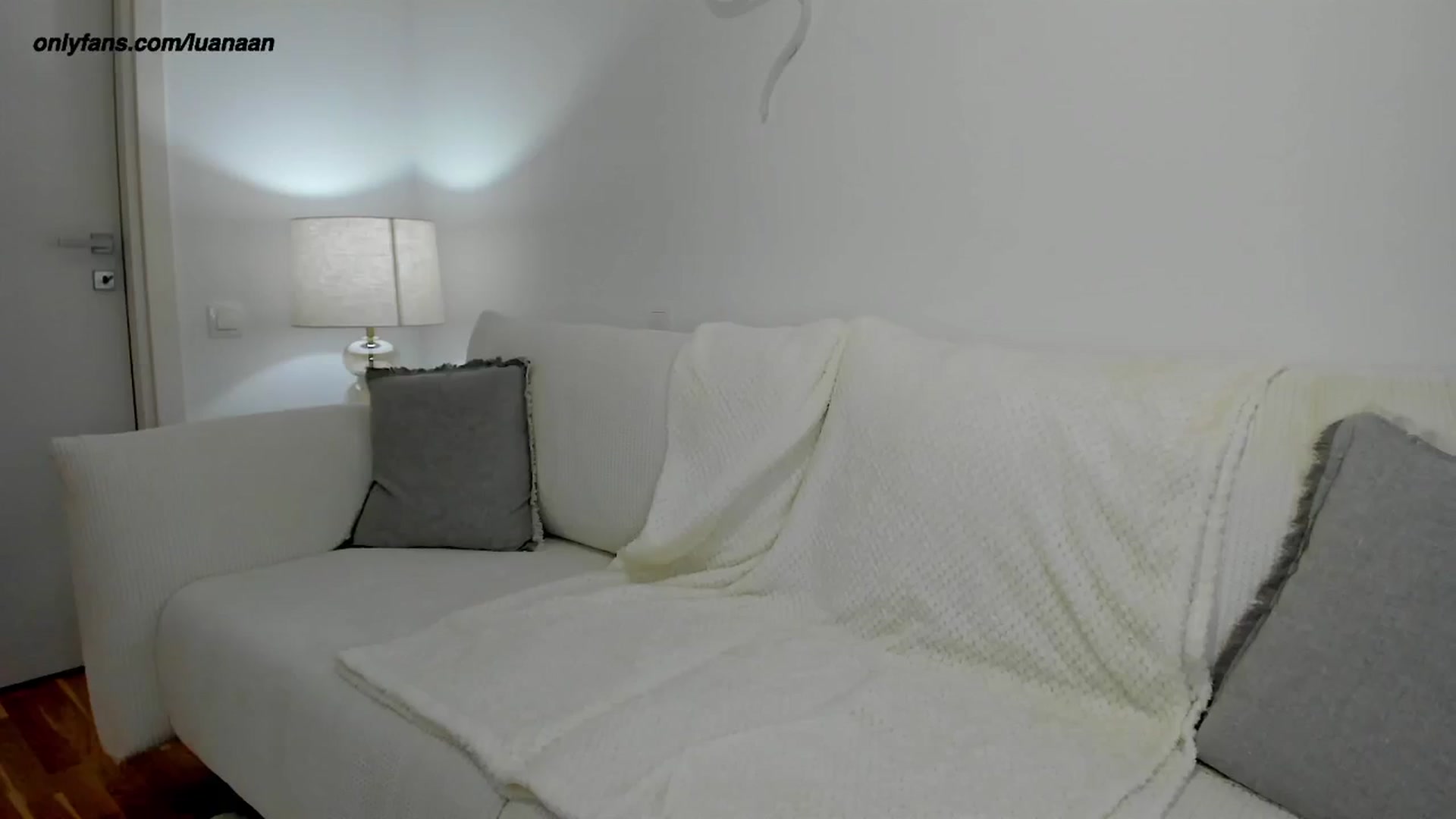 Gallery image thumbnail from L_U_A_'s myfreecams stream on, 05/01/2024, 19:42 image 19 of 20