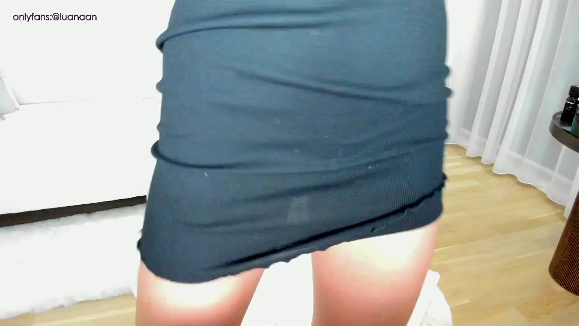 Gallery image thumbnail from L_U_A_'s myfreecams stream on, 06/01/2024, 18:51 image 14 of 20