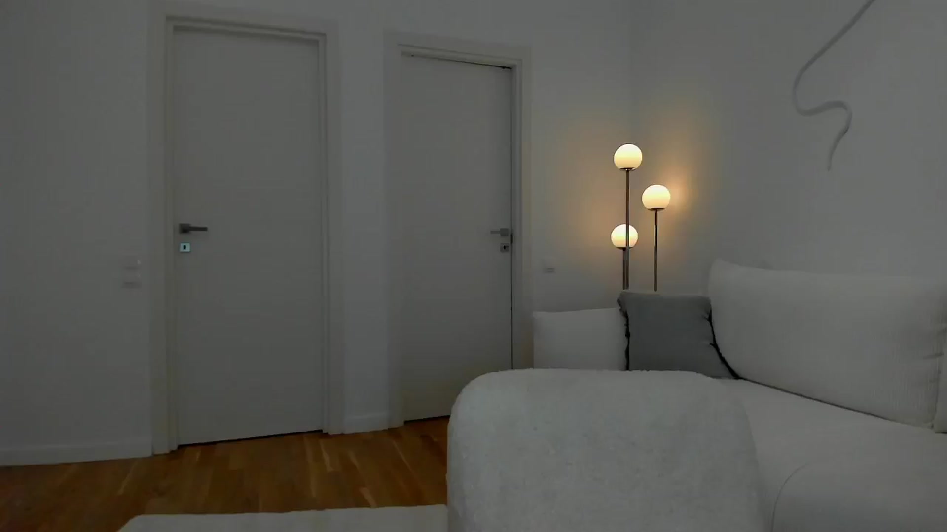 Gallery image thumbnail from L_U_A_'s myfreecams stream on, 06/05/2024, 18:13 image 11 of 20
