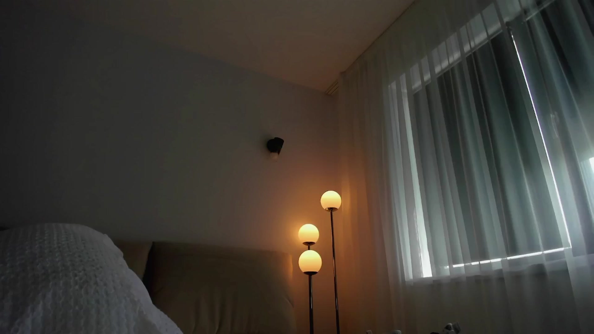 Gallery image thumbnail from L_U_A_'s myfreecams stream on, 06/23/2024, 12:46 image 6 of 20