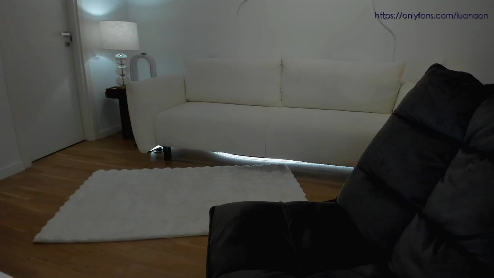 Gallery image thumbnail from L_U_A_'s myfreecams stream on, 07/01/2024, 19:54 image 14 of 20