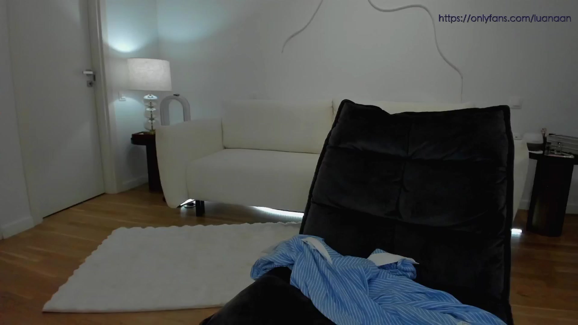 Gallery image thumbnail from L_U_A_'s myfreecams stream on, 07/01/2024, 19:54 image 18 of 20