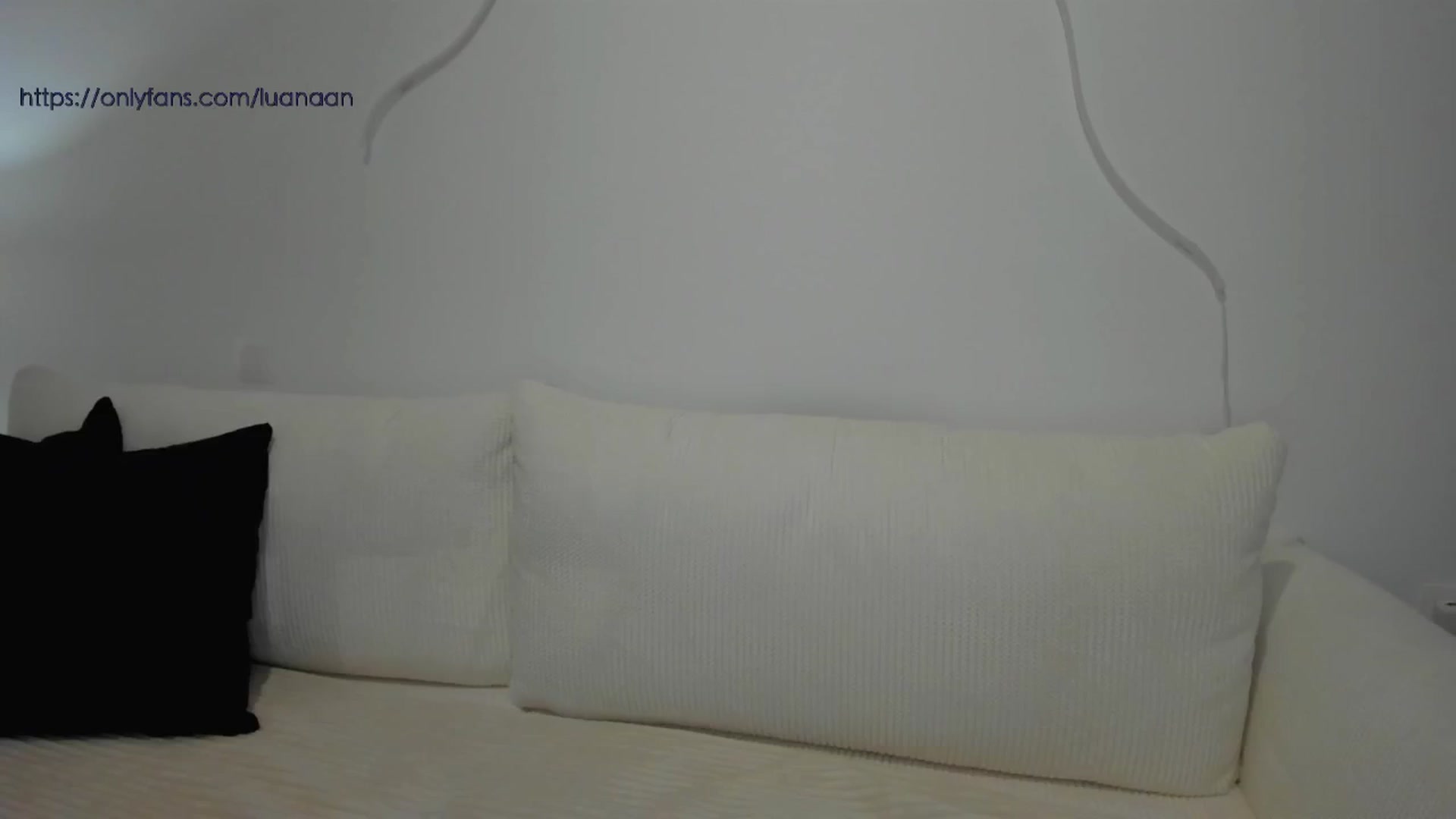 Gallery image thumbnail from L_U_A_'s myfreecams stream on, 07/11/2024, 20:25 image 2 of 20