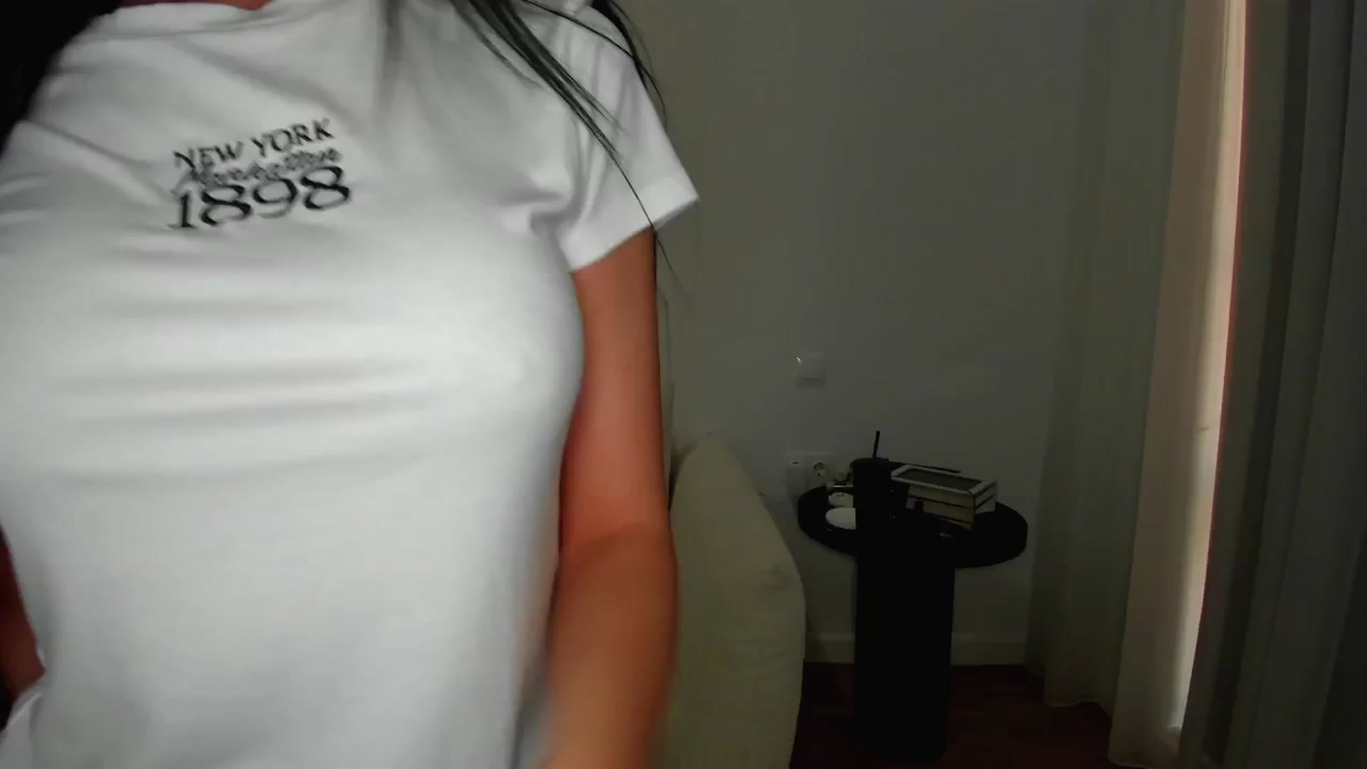 Gallery image thumbnail from L_U_A_'s myfreecams stream on, 07/16/2024, 17:24 image 19 of 20
