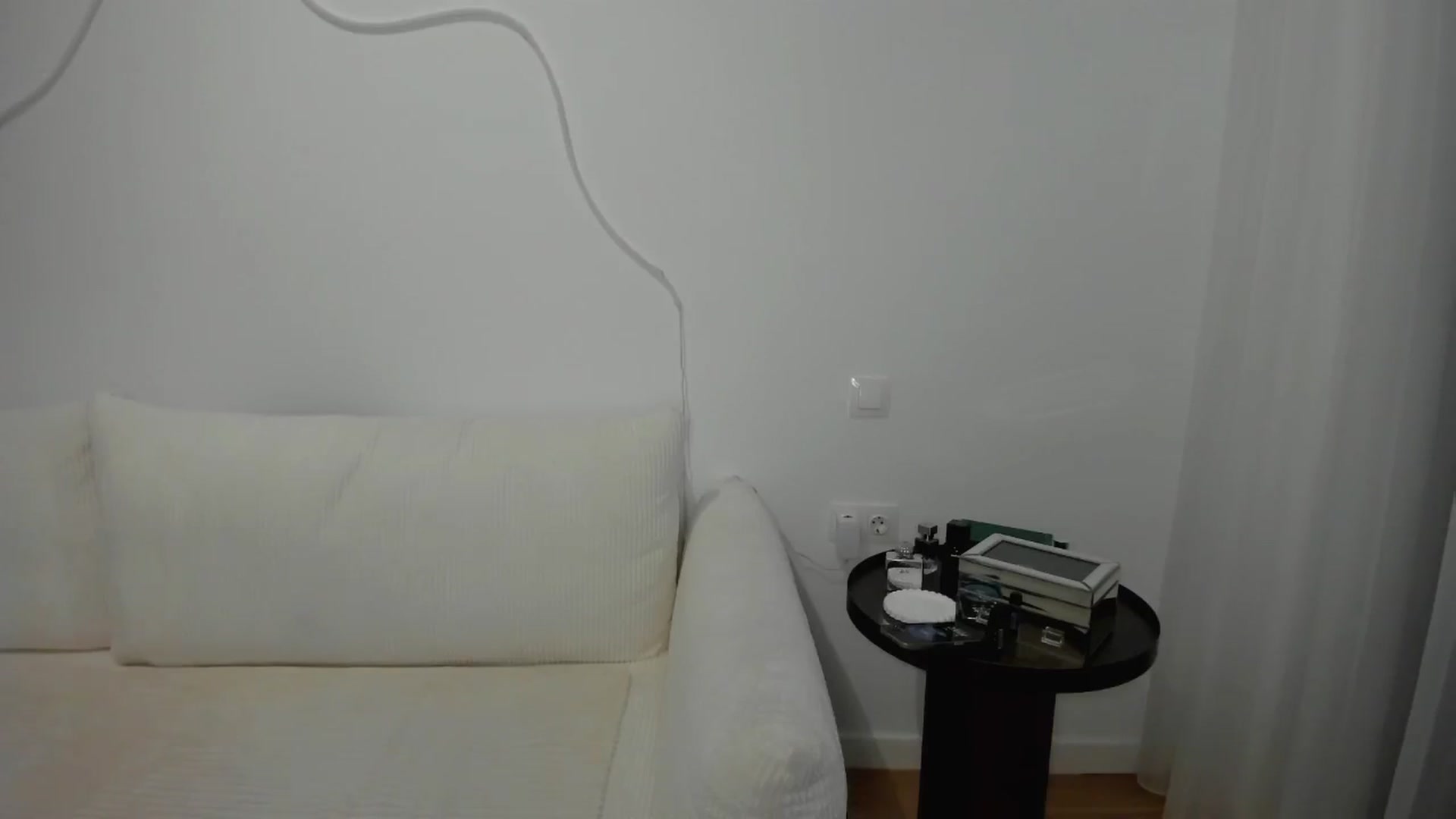Gallery image thumbnail from L_U_A_'s myfreecams stream on, 07/16/2024, 20:44 image 17 of 20