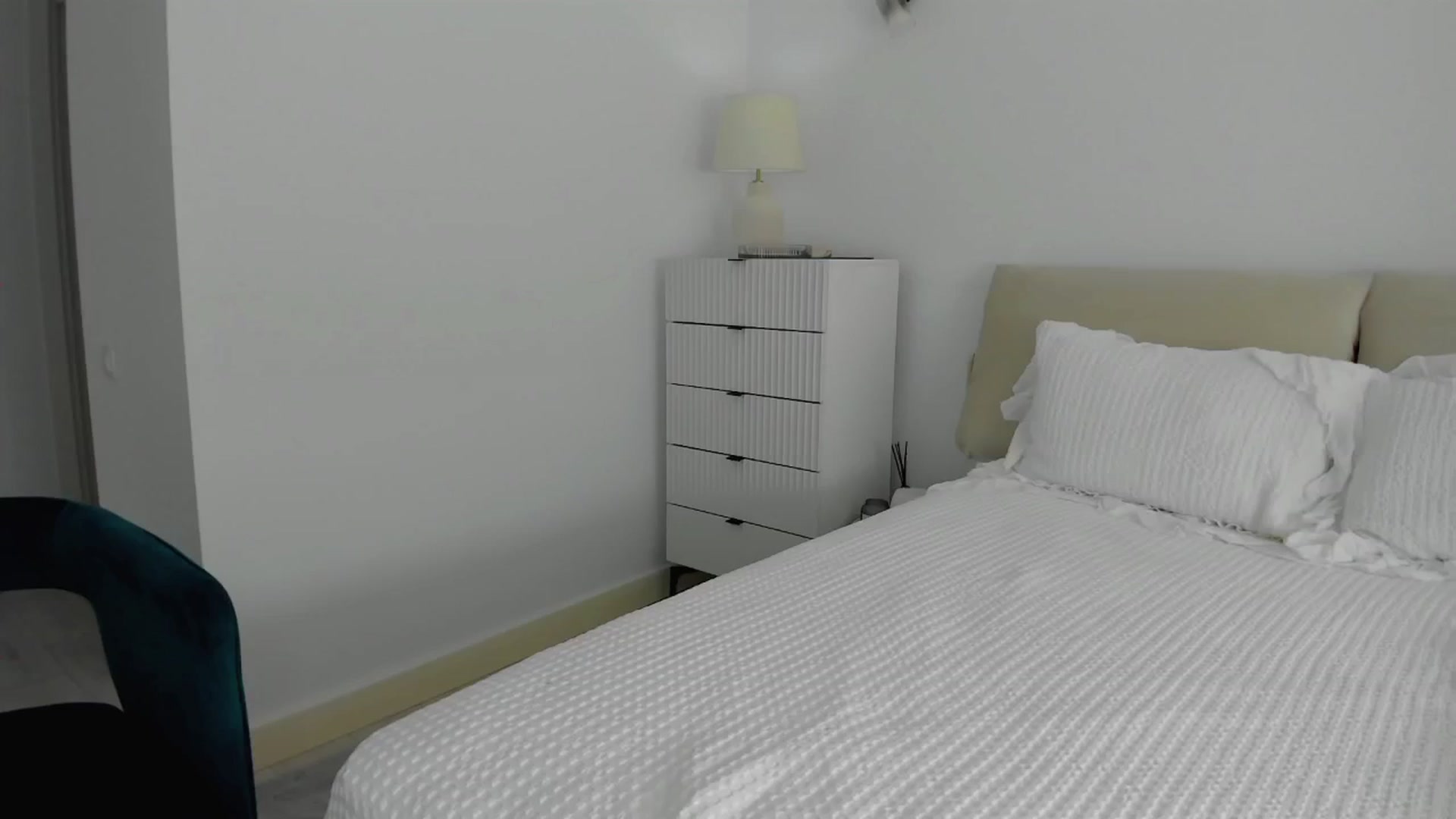 Gallery image thumbnail from L_U_A_'s myfreecams stream on, 07/24/2024, 10:51 image 6 of 20