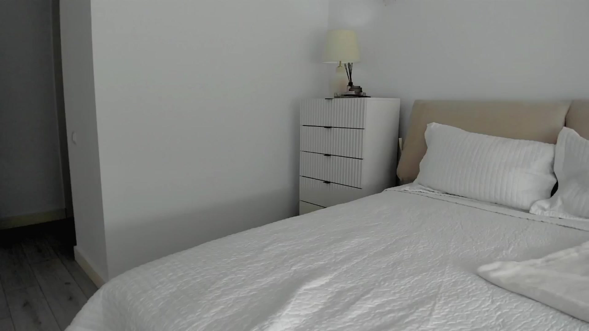 Gallery image thumbnail from L_U_A_'s myfreecams stream on, 07/25/2024, 11:08 image 5 of 20
