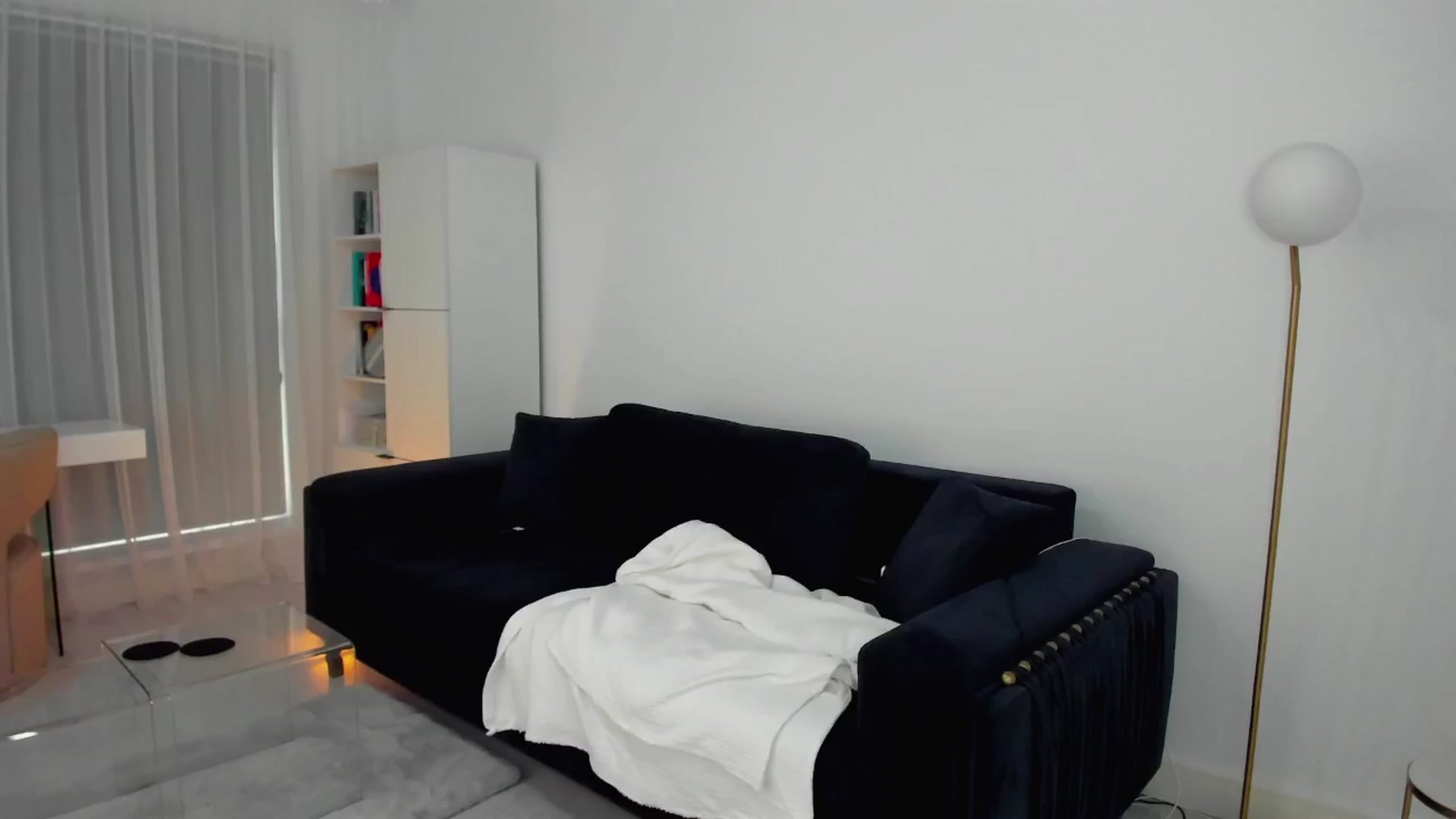 Gallery image thumbnail from L_U_A_'s myfreecams stream on, 08/30/2024, 16:15 image 19 of 20