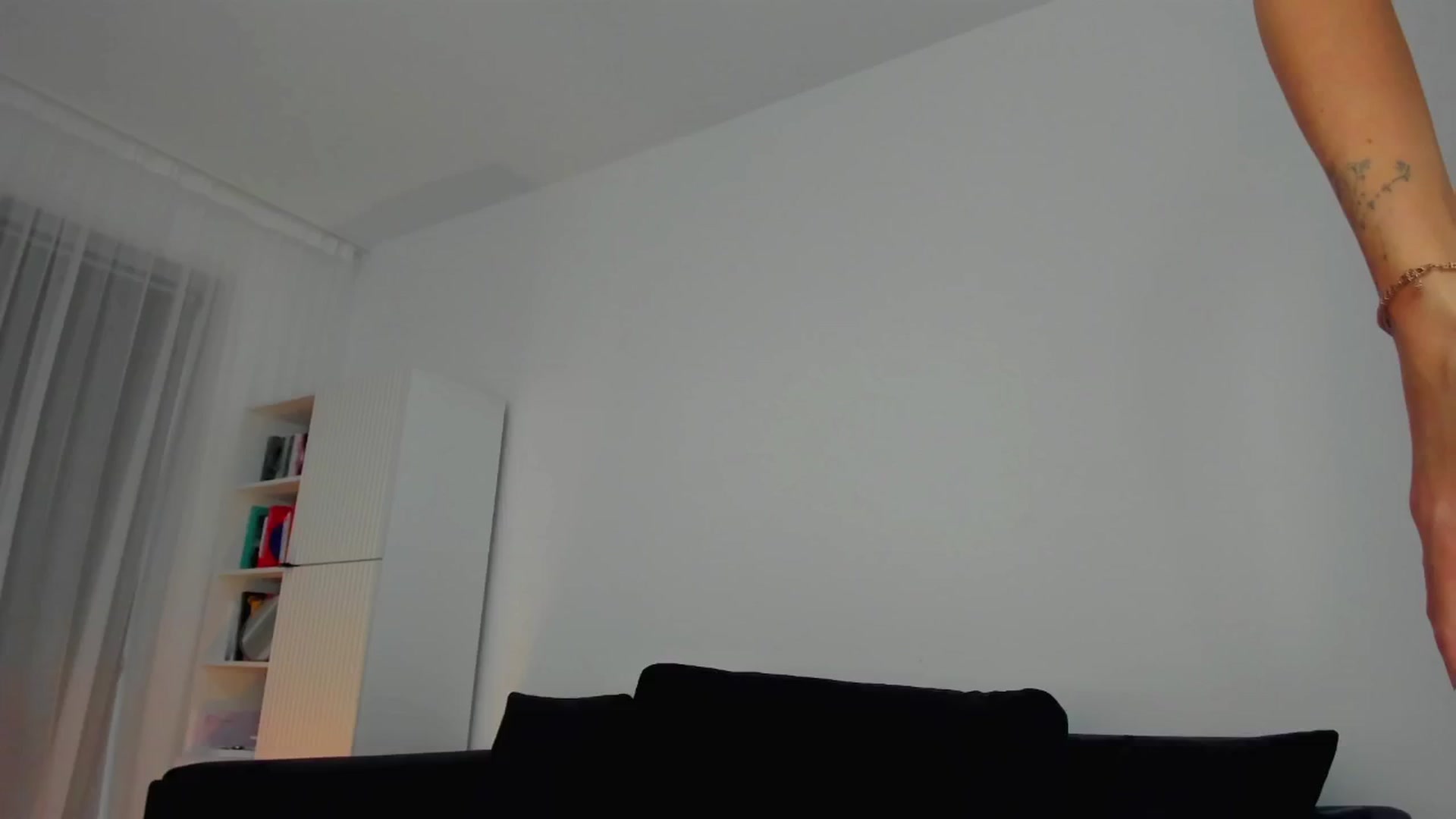 Gallery image thumbnail from L_U_A_'s myfreecams stream on, 09/02/2024, 16:52 image 13 of 20