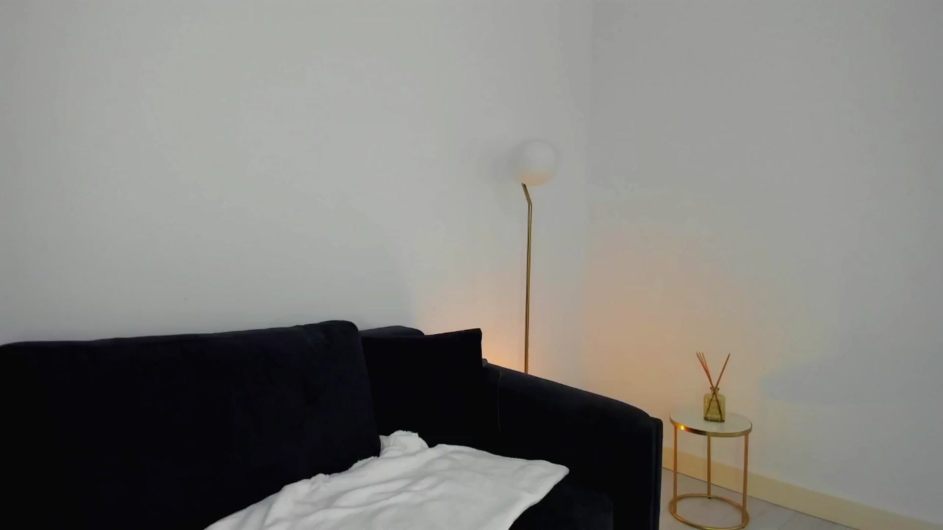 Gallery image thumbnail from L_U_A_'s myfreecams stream on, 09/02/2024, 16:52 image 2 of 20