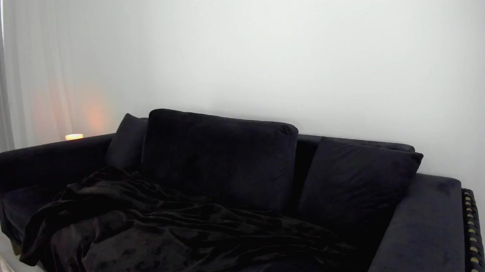 Gallery image thumbnail from L_U_A_'s myfreecams stream on, 09/15/2024, 11:43 image 4 of 20