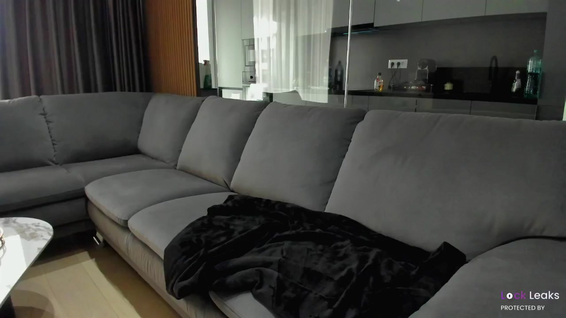 Gallery image thumbnail from L_U_A_'s myfreecams stream on, 11/03/2024, 10:21 image 6 of 20