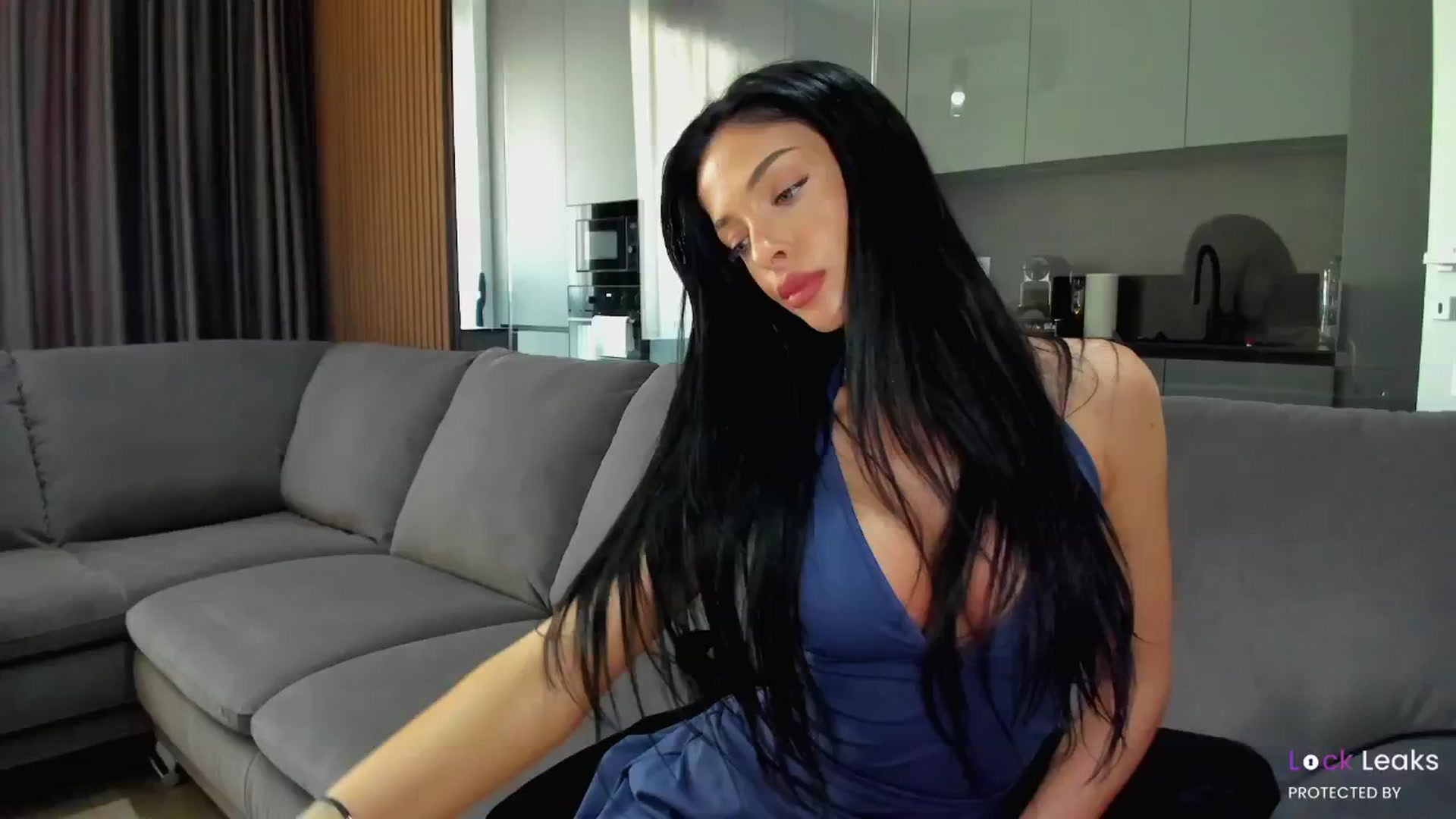 Gallery image thumbnail from L_U_A_'s myfreecams stream on, 11/08/2024, 10:04 image 4 of 20