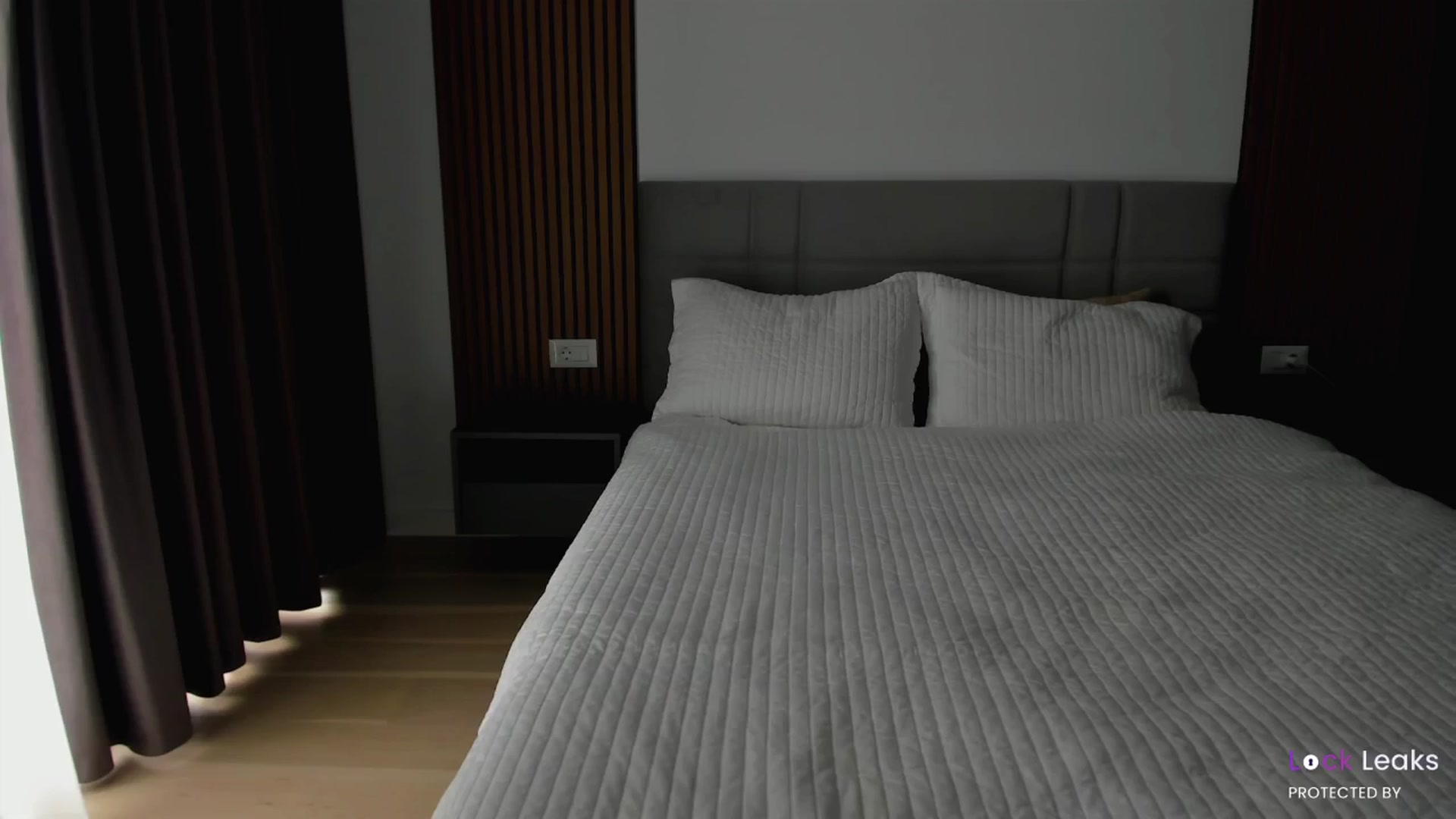 Gallery image thumbnail from L_U_A_'s myfreecams stream on, 11/18/2024, 09:19 image 15 of 20