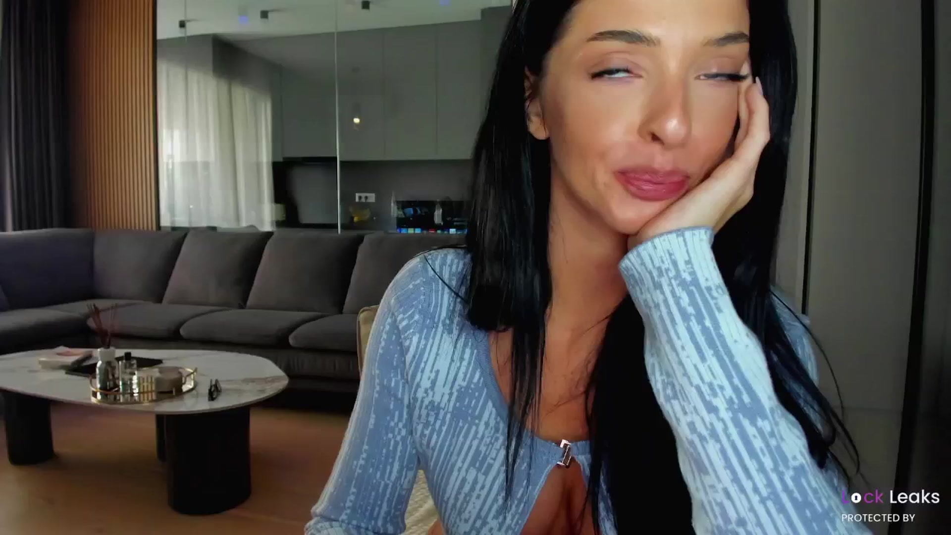 Gallery image thumbnail from L_U_A_'s myfreecams stream on, 01/24/2025, 09:31 image 16 of 20